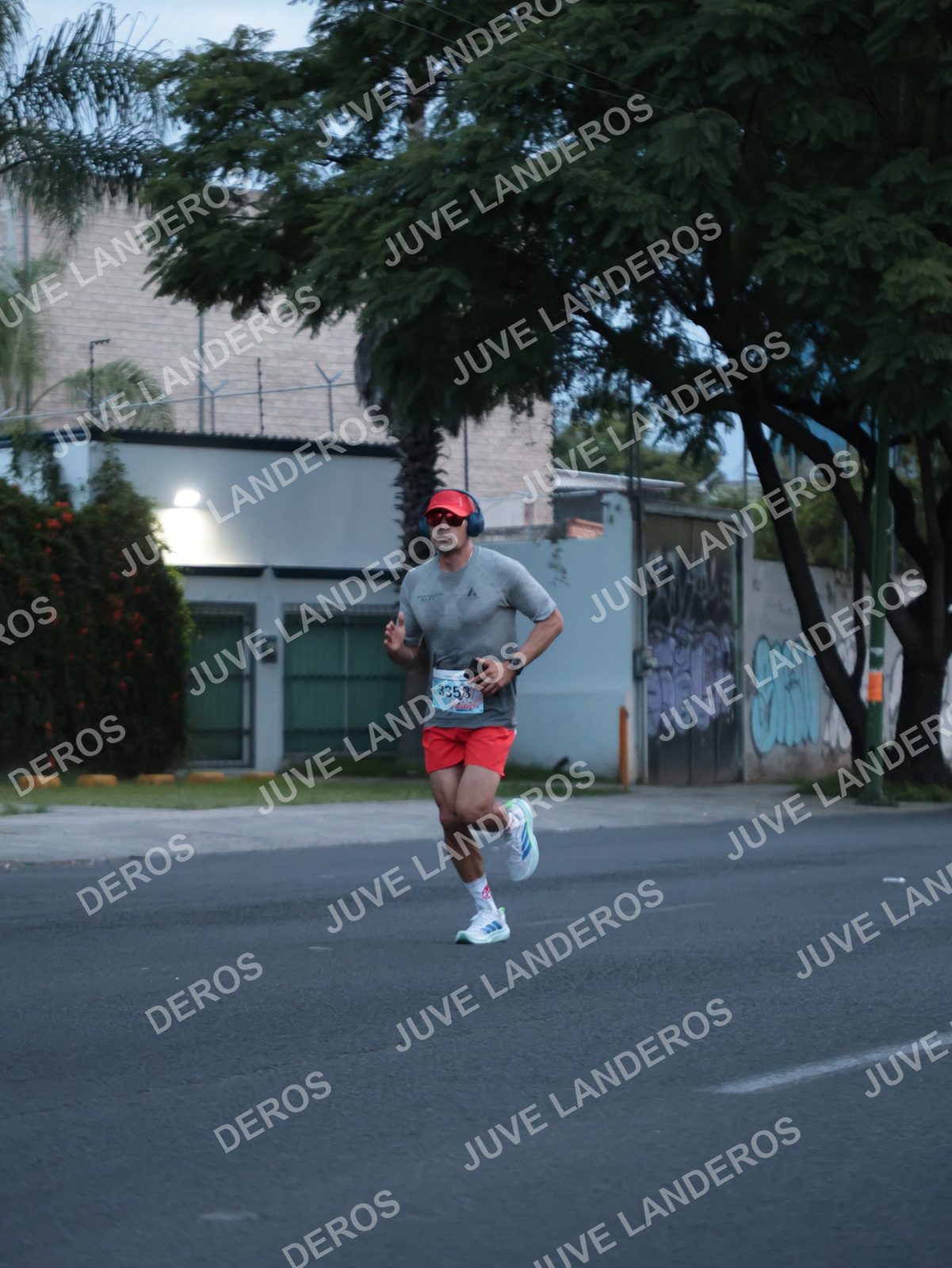 Foto del CIRCUITO DE LAS ESTACIONES OTOÑO GUADALAJARA en frente a Expo Guadalajara, Av. Mariano Otero 1499 a las 06:57 · dorsal 3358