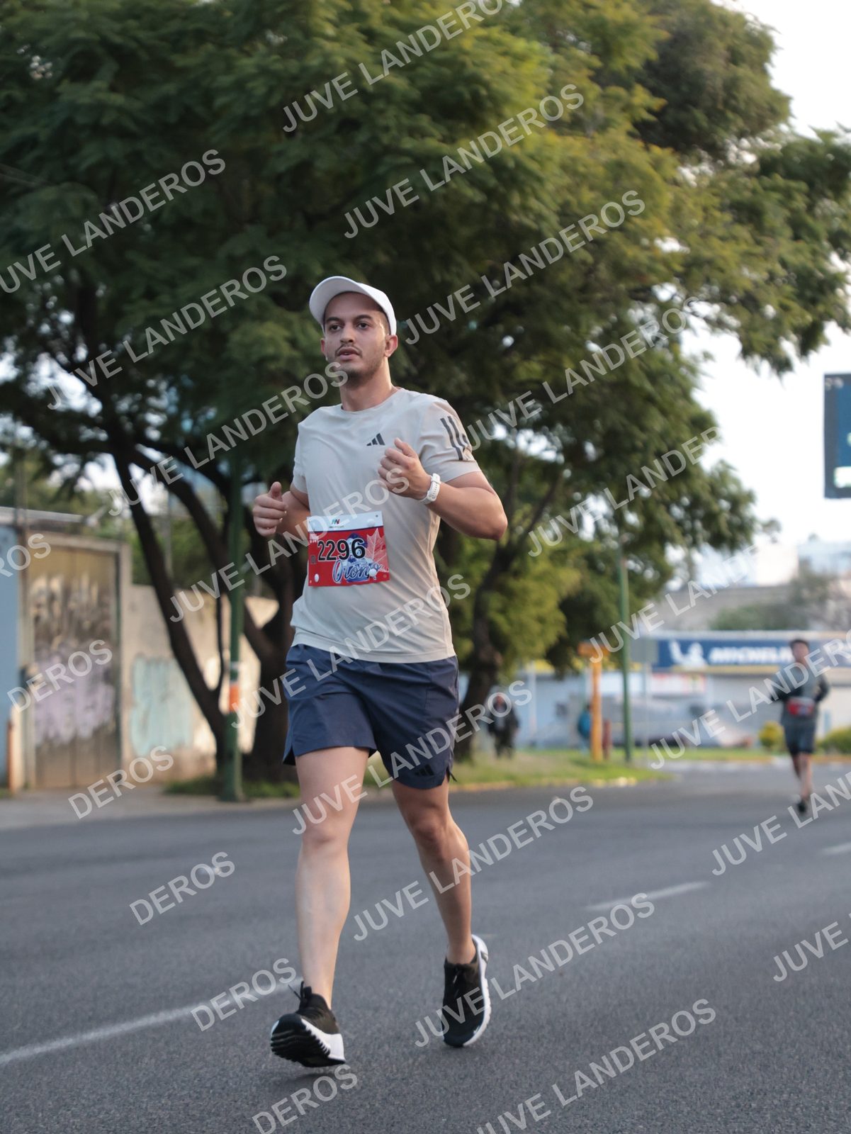 Foto del CIRCUITO DE LAS ESTACIONES OTOÑO GUADALAJARA en frente a Expo Guadalajara, Av. Mariano Otero 1499 a las 07:19 · dorsal 2296