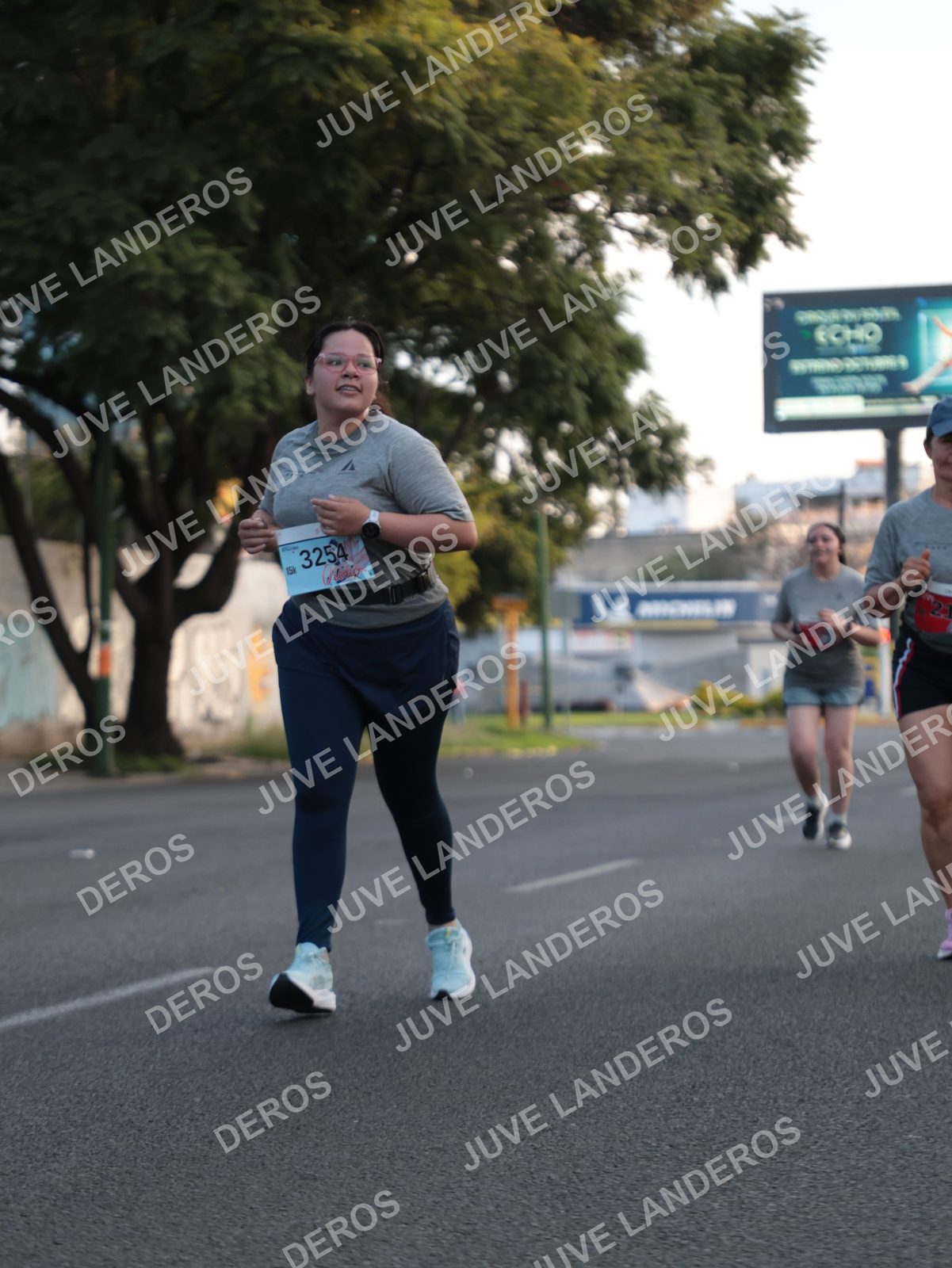 Foto del CIRCUITO DE LAS ESTACIONES OTOÑO GUADALAJARA en frente a Expo Guadalajara, Av. Mariano Otero 1499 a las 07:27 · dorsal 3254
