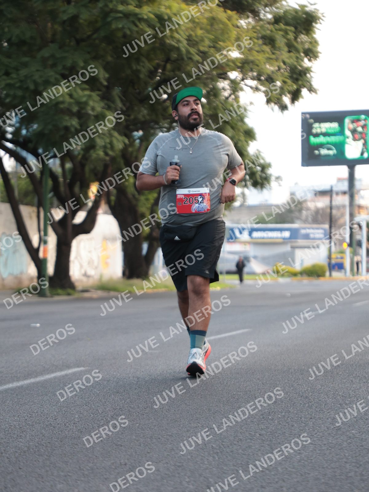 Foto del CIRCUITO DE LAS ESTACIONES OTOÑO GUADALAJARA en frente a Expo Guadalajara, Av. Mariano Otero 1499 a las 07:30 · dorsal 2052