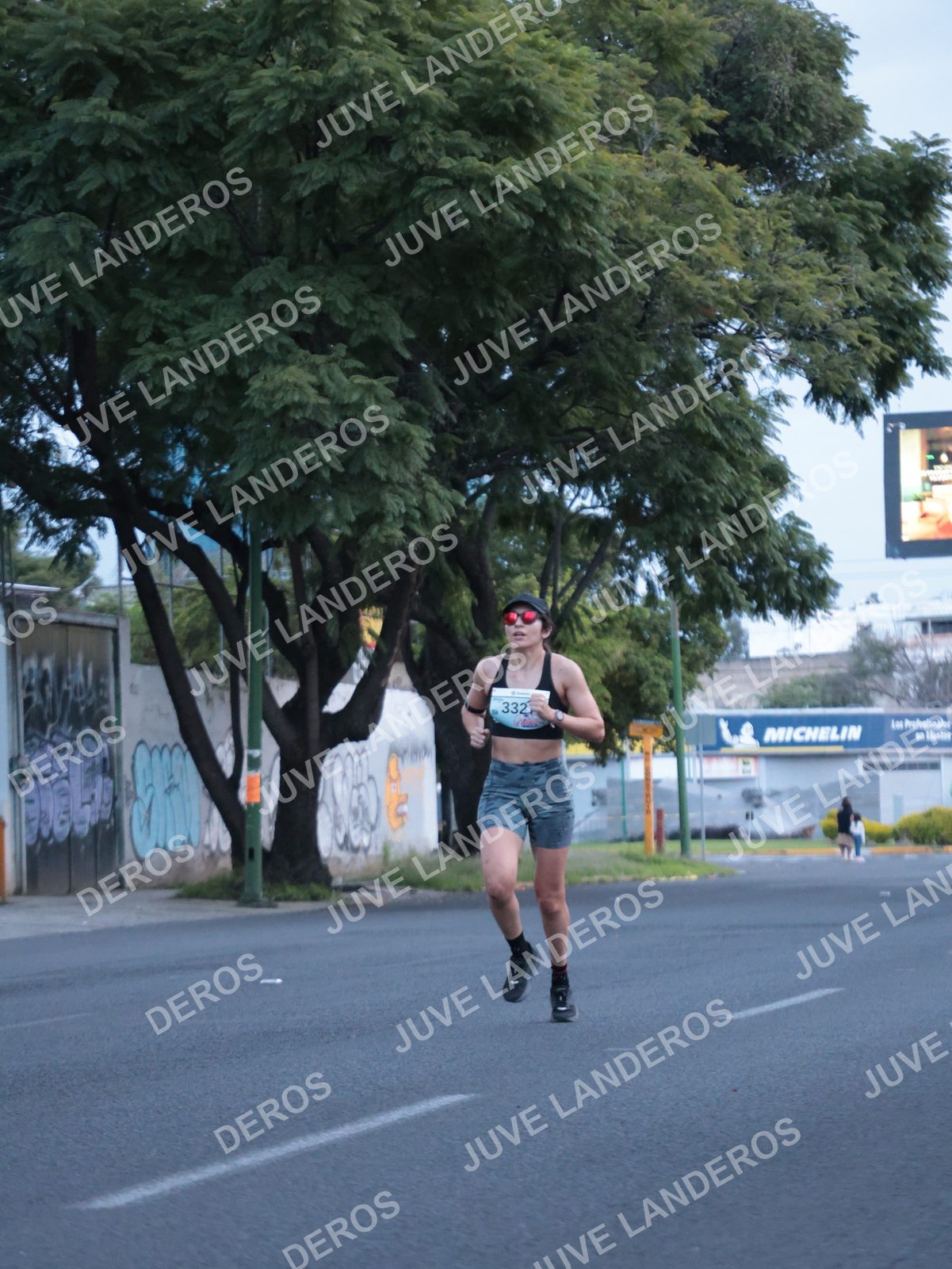 Foto del CIRCUITO DE LAS ESTACIONES OTOÑO GUADALAJARA en frente a Expo Guadalajara, Av. Mariano Otero 1499 a las 06:58 · dorsal 332
