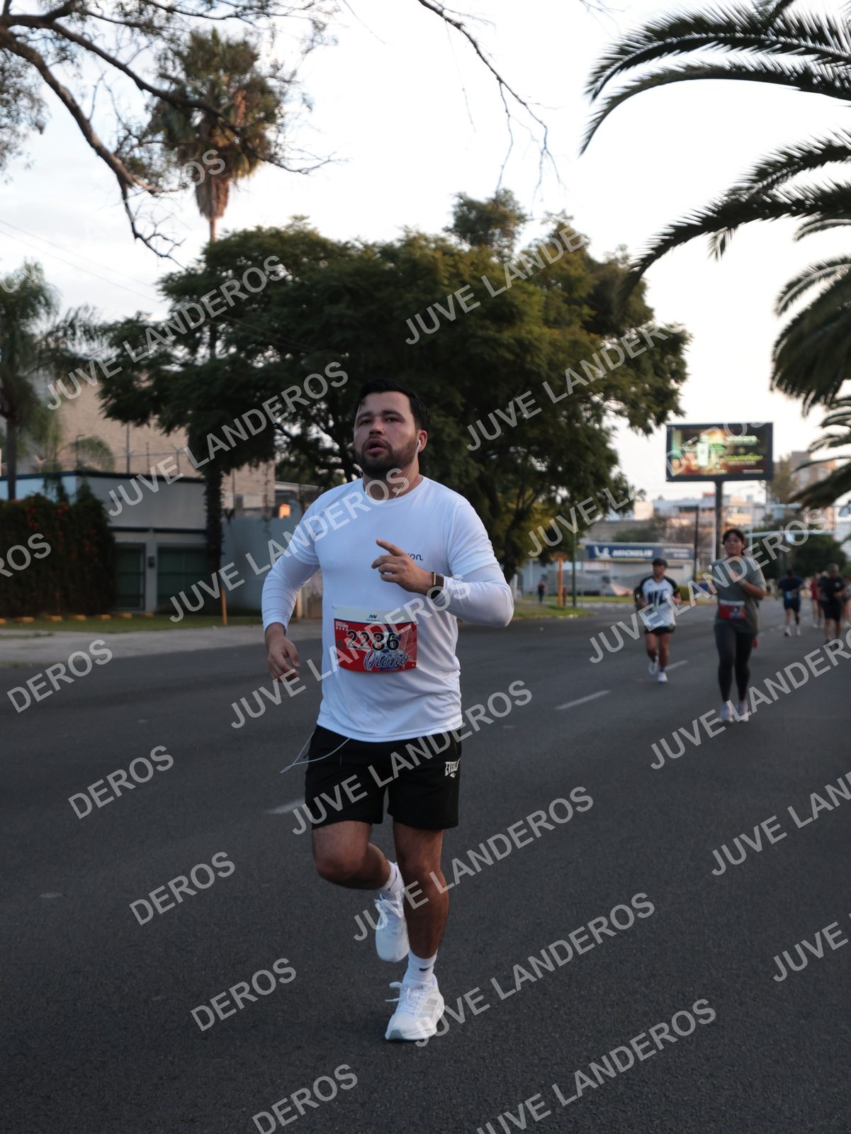 Foto del CIRCUITO DE LAS ESTACIONES OTOÑO GUADALAJARA en frente a Expo Guadalajara, Av. Mariano Otero 1499 a las 07:21 · dorsal 2286