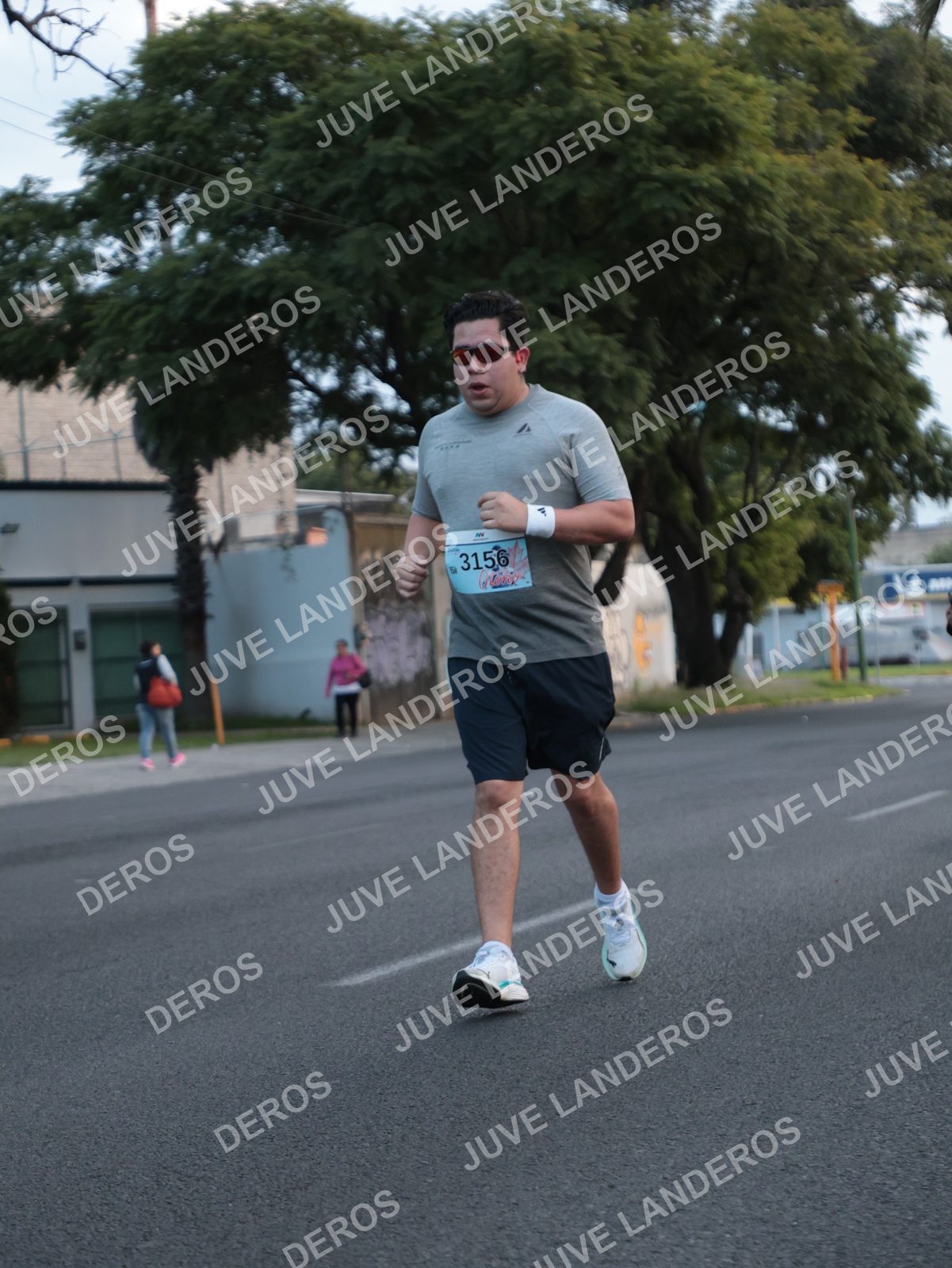 Foto del CIRCUITO DE LAS ESTACIONES OTOÑO GUADALAJARA en frente a Expo Guadalajara, Av. Mariano Otero 1499 a las 07:11 · dorsal 3156