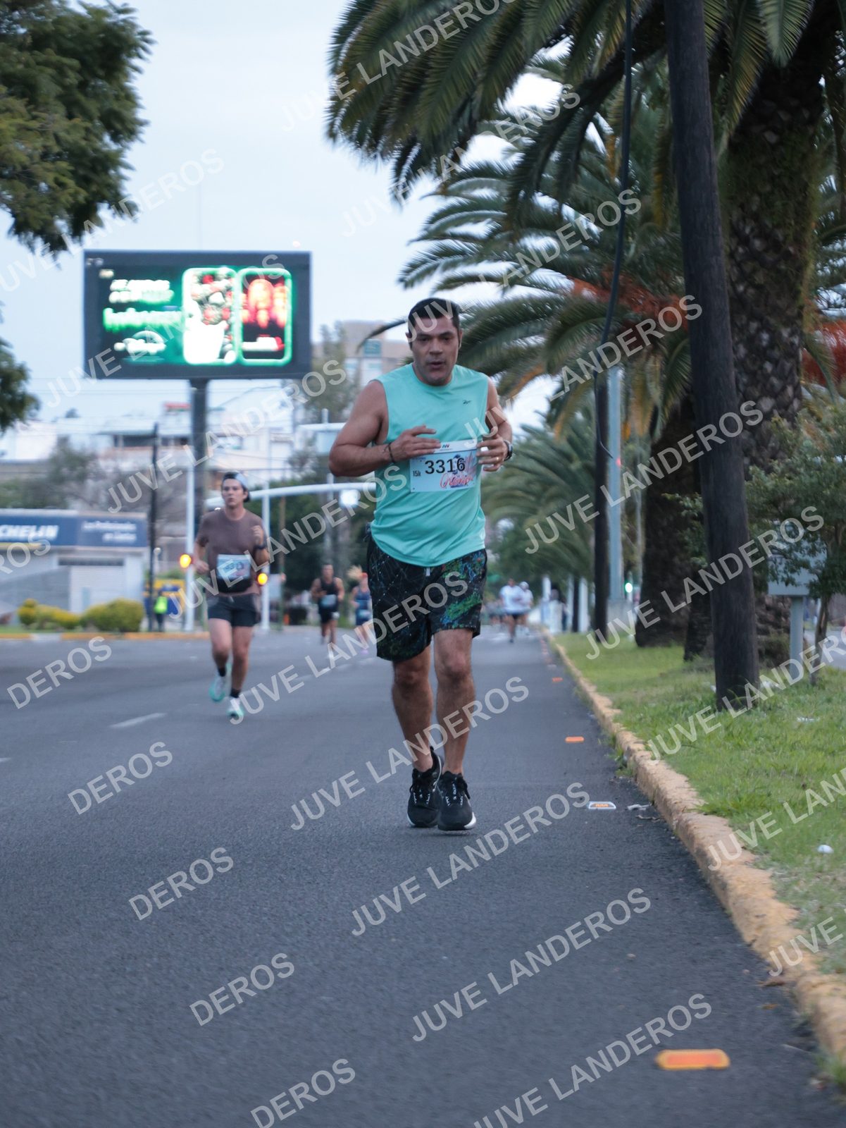 Foto del CIRCUITO DE LAS ESTACIONES OTOÑO GUADALAJARA en frente a Expo Guadalajara, Av. Mariano Otero 1499 a las 07:01 · dorsal 3316