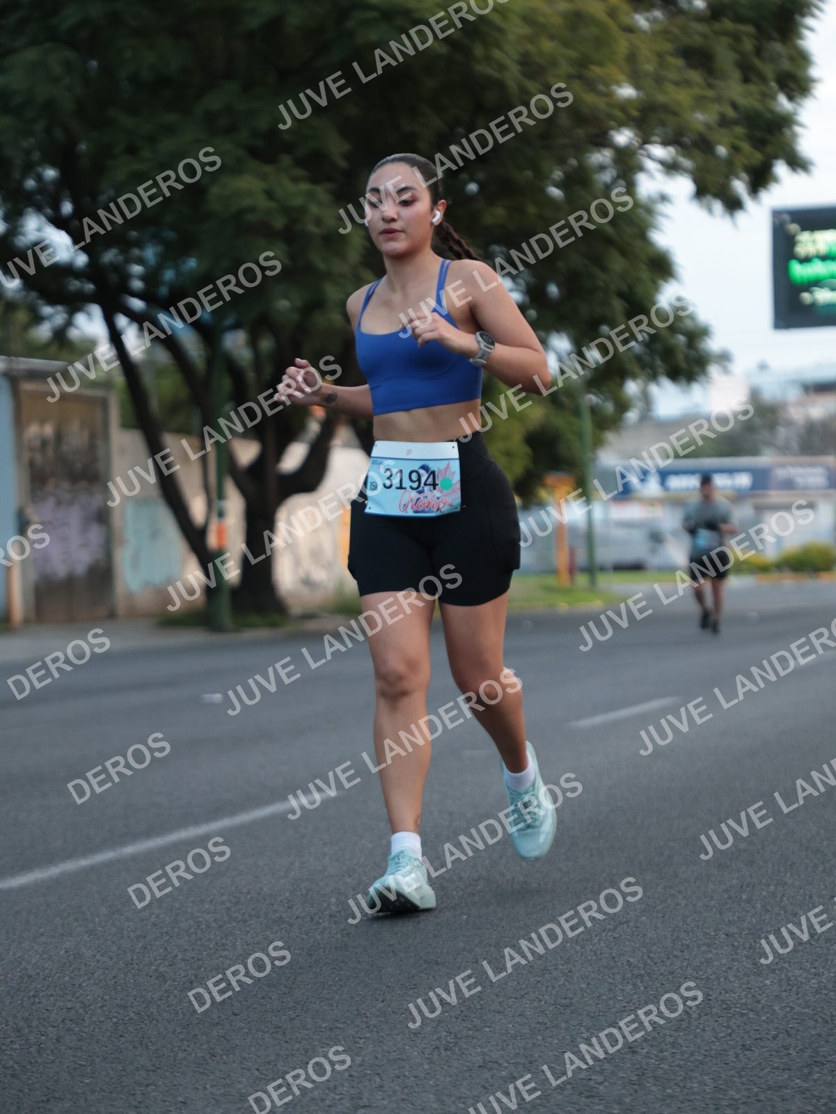 Foto del CIRCUITO DE LAS ESTACIONES OTOÑO GUADALAJARA en frente a Expo Guadalajara, Av. Mariano Otero 1499 a las 07:13 · dorsal 3194