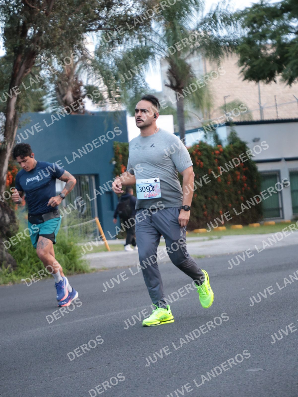 Foto del CIRCUITO DE LAS ESTACIONES OTOÑO GUADALAJARA en frente a Expo Guadalajara, Av. Mariano Otero 1499 a las 07:12 · dorsal 3093