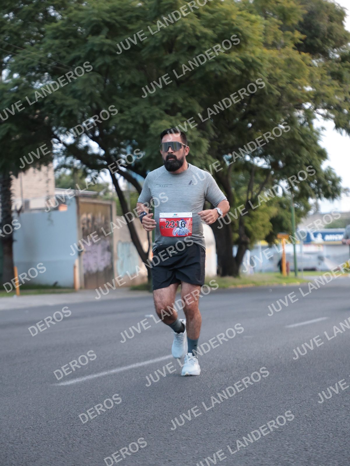 Foto del CIRCUITO DE LAS ESTACIONES OTOÑO GUADALAJARA en frente a Expo Guadalajara, Av. Mariano Otero 1499 a las 07:13 · dorsal 2316