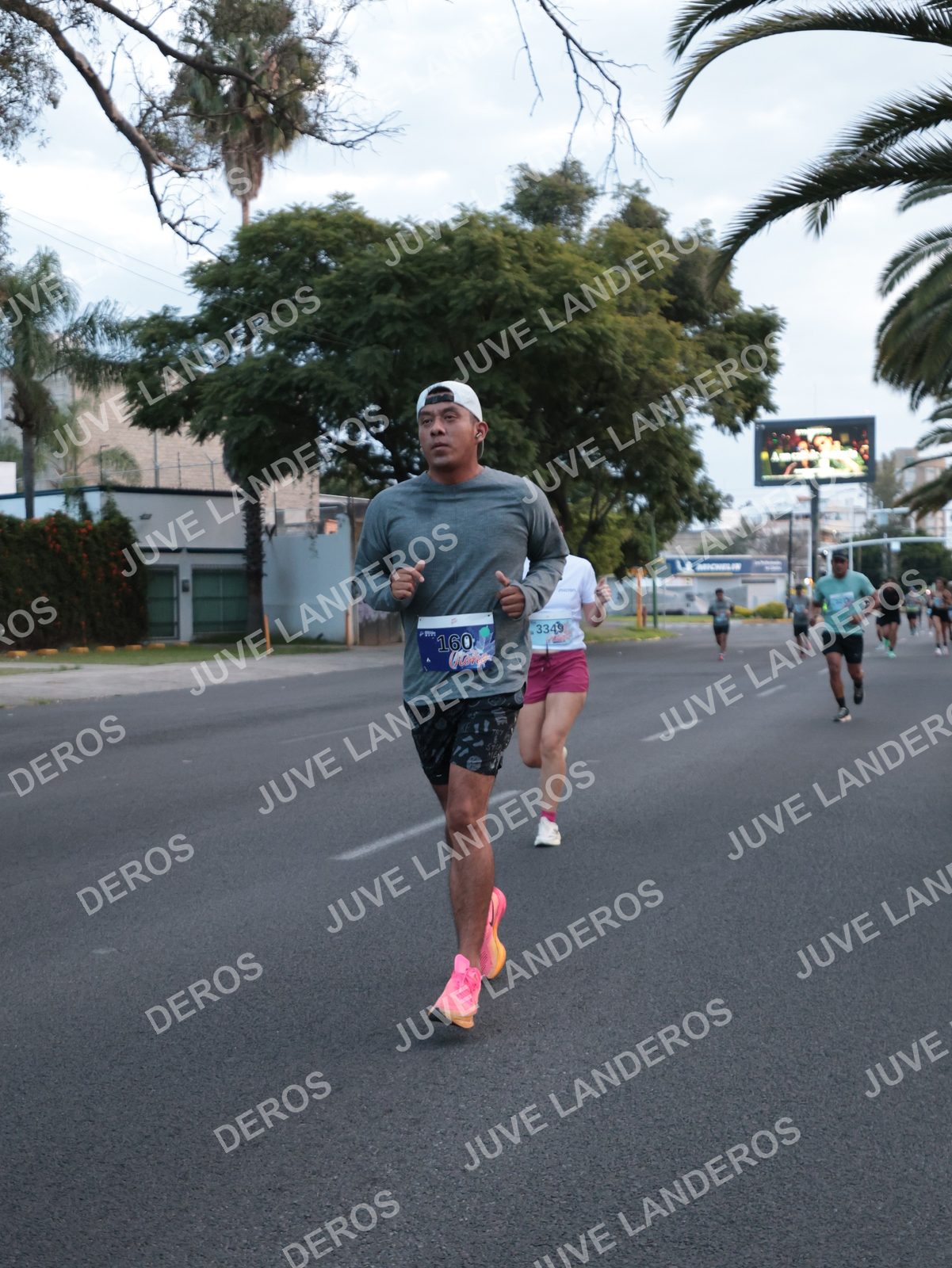 Foto del CIRCUITO DE LAS ESTACIONES OTOÑO GUADALAJARA en frente a Expo Guadalajara, Av. Mariano Otero 1499 a las 07:07 · dorsal 160, 3349