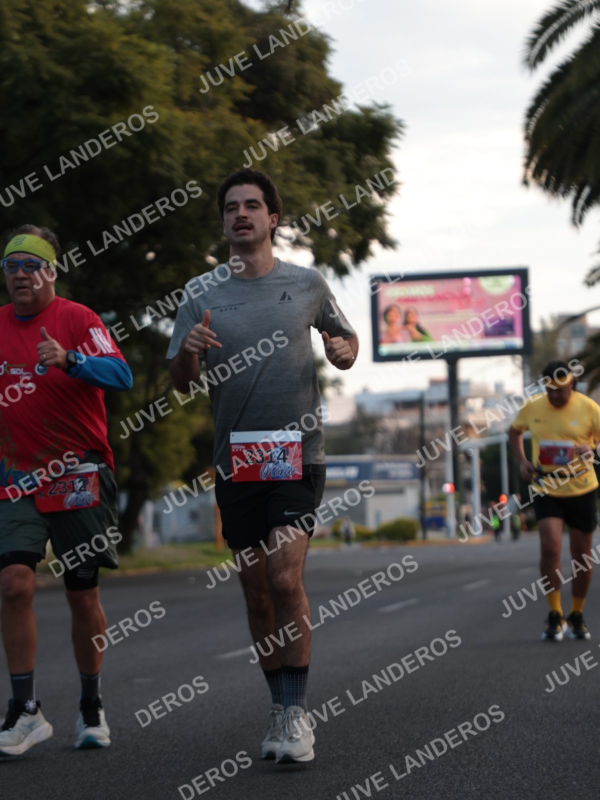 Foto del CIRCUITO DE LAS ESTACIONES OTOÑO GUADALAJARA en frente a Expo Guadalajara, Av. Mariano Otero 1499 a las 07:28 · dorsal 2314, 2312