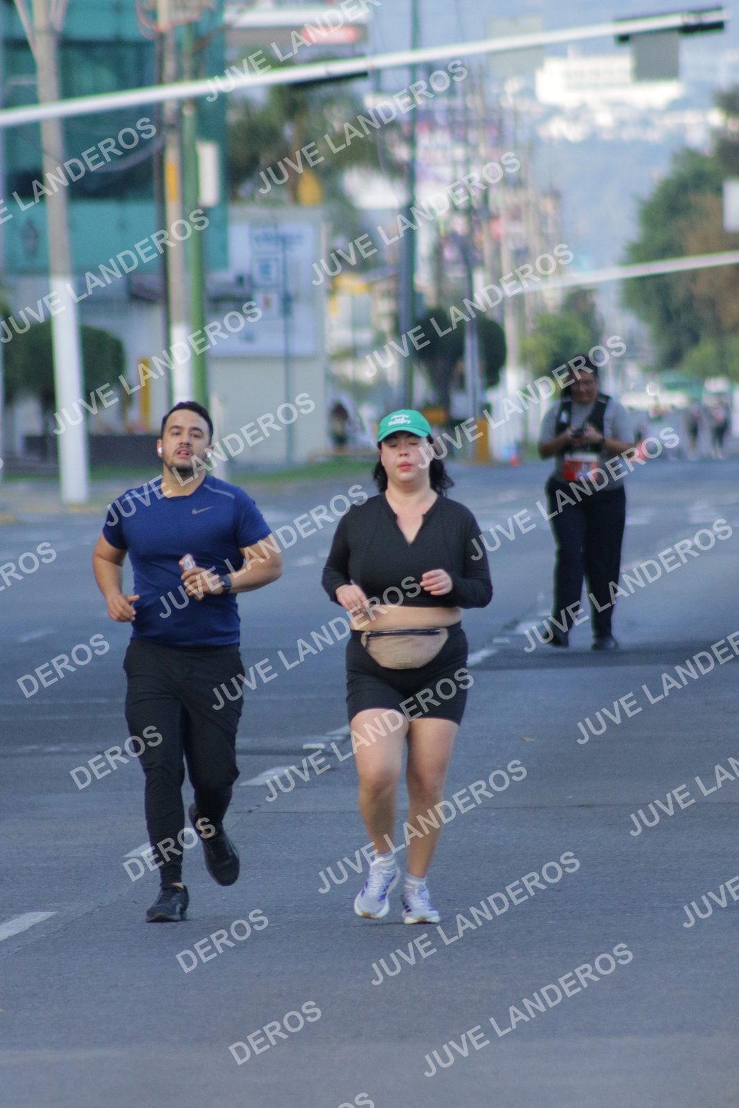 Foto del CIRCUITO DE LAS ESTACIONES OTOÑO GUADALAJARA en frente a Expo Guadalajara, Av. Mariano Otero 1499 a las 07:51