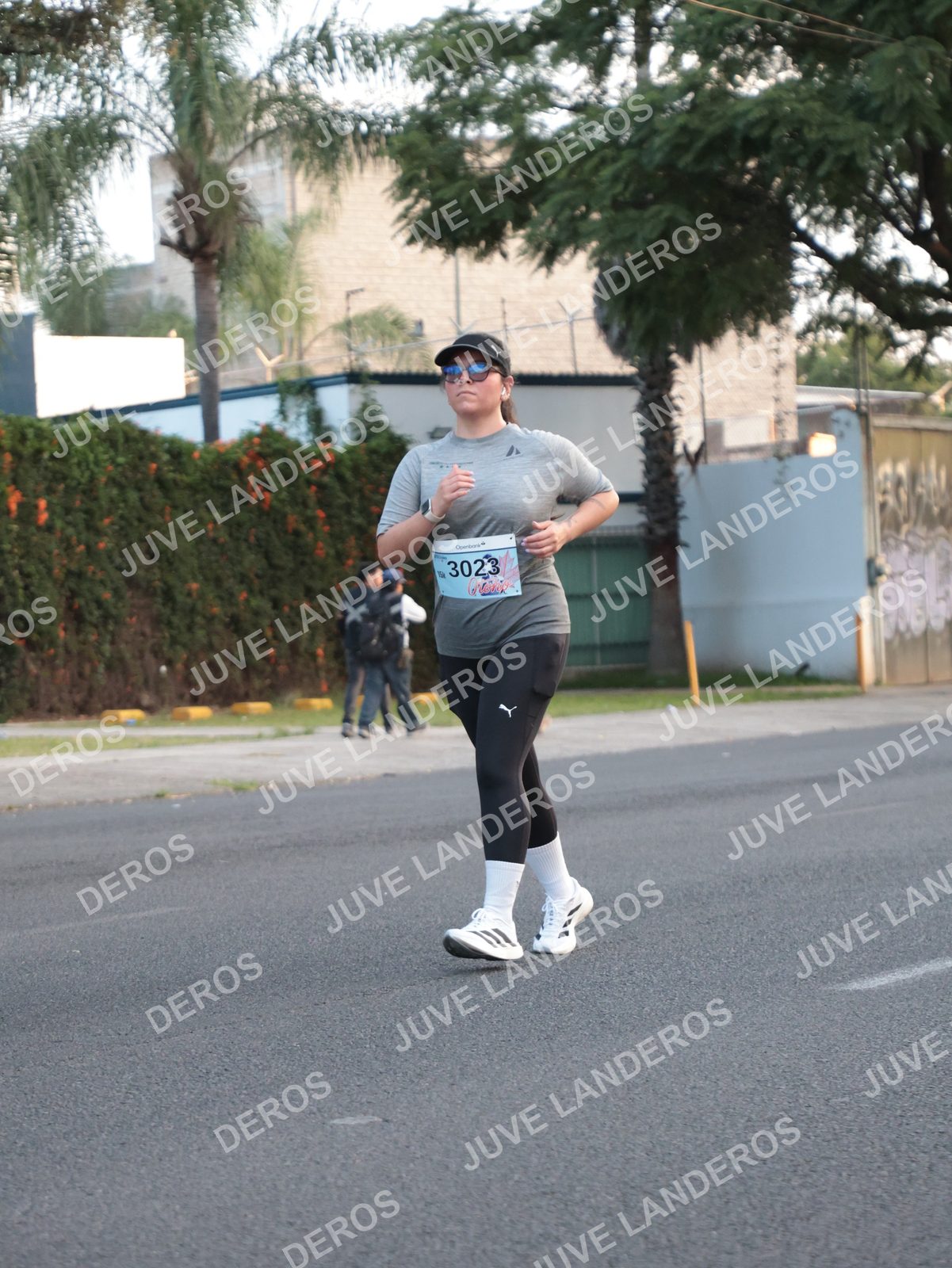 Foto del CIRCUITO DE LAS ESTACIONES OTOÑO GUADALAJARA en frente a Expo Guadalajara, Av. Mariano Otero 1499 a las 07:24 · dorsal 3023