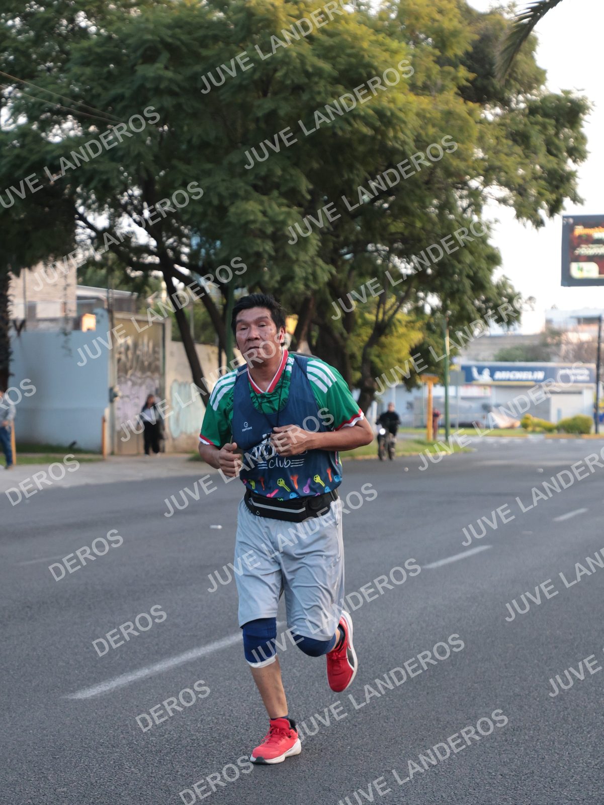 Foto del CIRCUITO DE LAS ESTACIONES OTOÑO GUADALAJARA en frente a Expo Guadalajara, Av. Mariano Otero 1499 a las 07:21