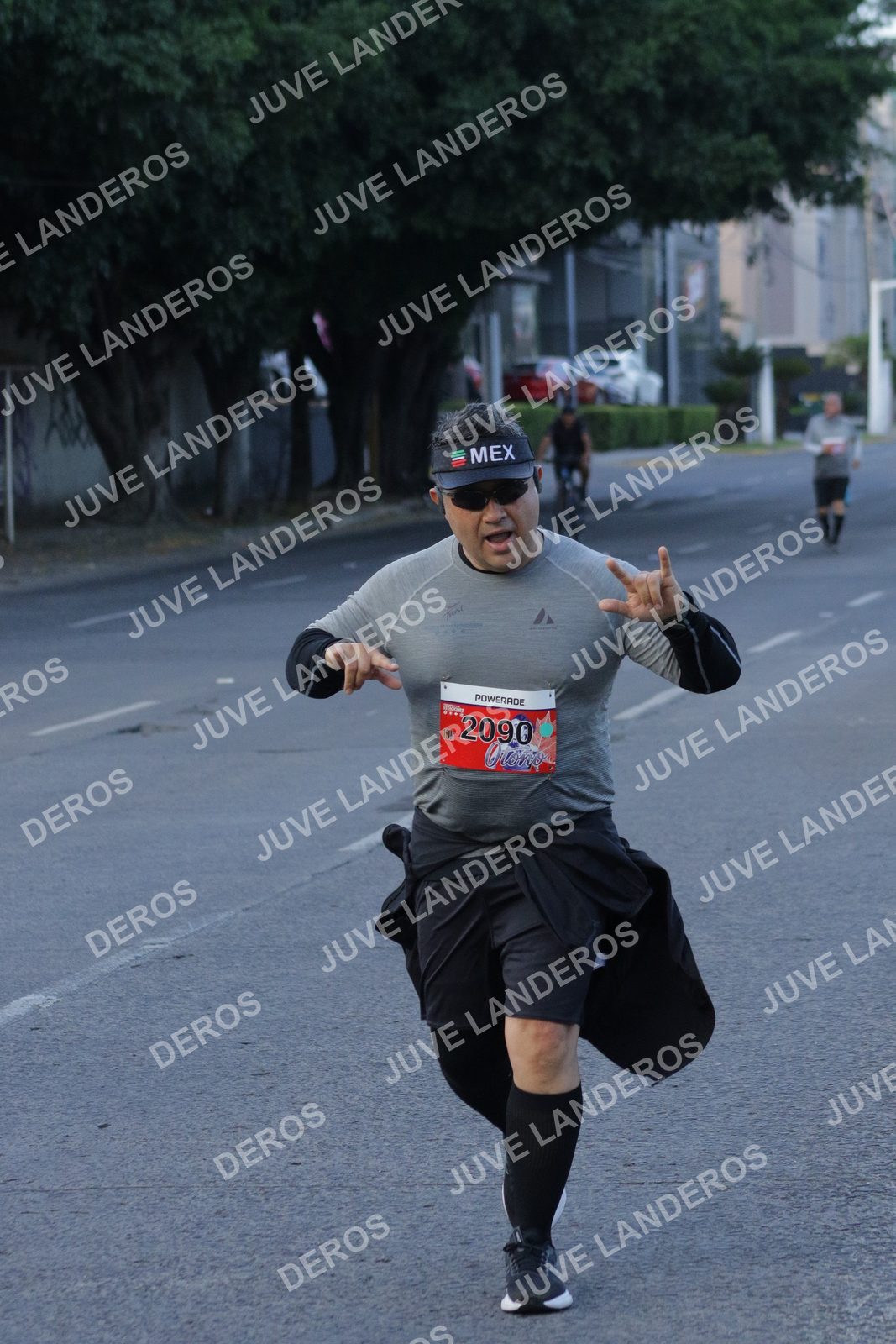 Foto del CIRCUITO DE LAS ESTACIONES OTOÑO GUADALAJARA en frente a Expo Guadalajara, Av. Mariano Otero 1499 a las 07:46 · dorsal 2090