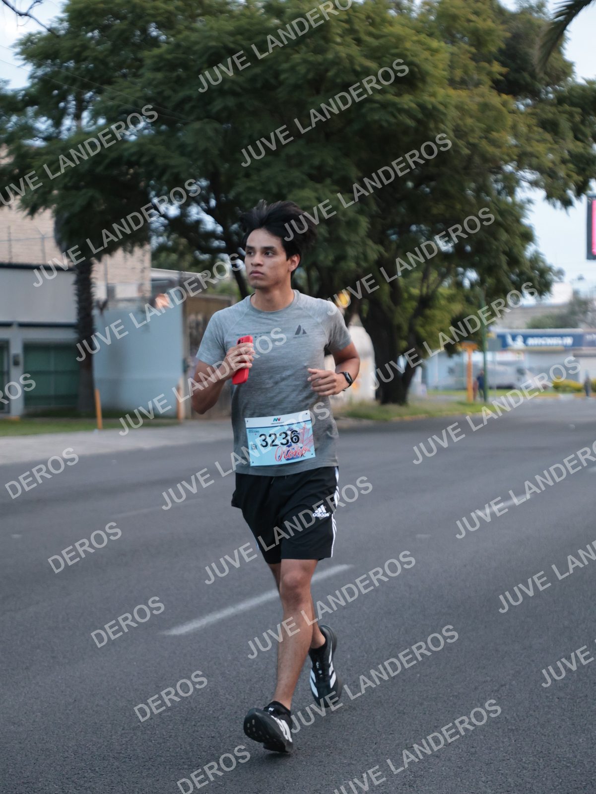 Foto del CIRCUITO DE LAS ESTACIONES OTOÑO GUADALAJARA en frente a Expo Guadalajara, Av. Mariano Otero 1499 a las 07:07 · dorsal 3236