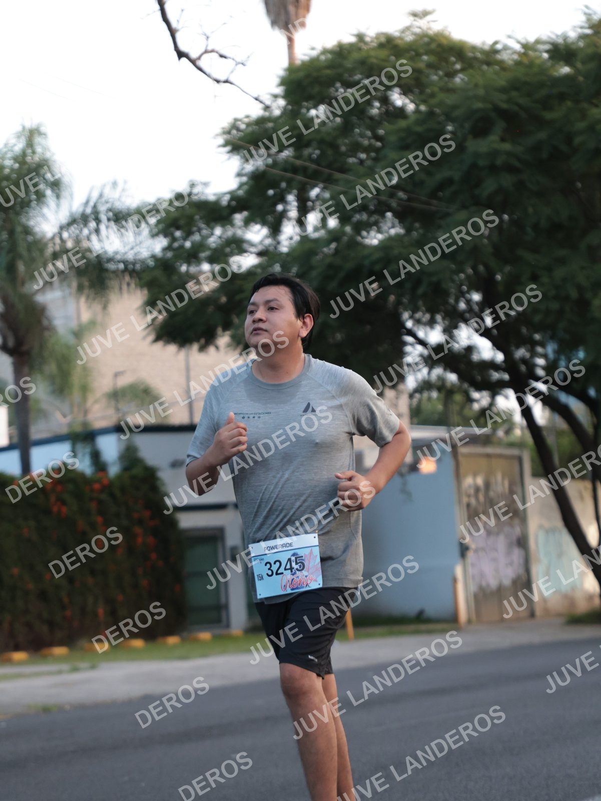 Foto del CIRCUITO DE LAS ESTACIONES OTOÑO GUADALAJARA en frente a Expo Guadalajara, Av. Mariano Otero 1499 a las 07:21 · dorsal 3245