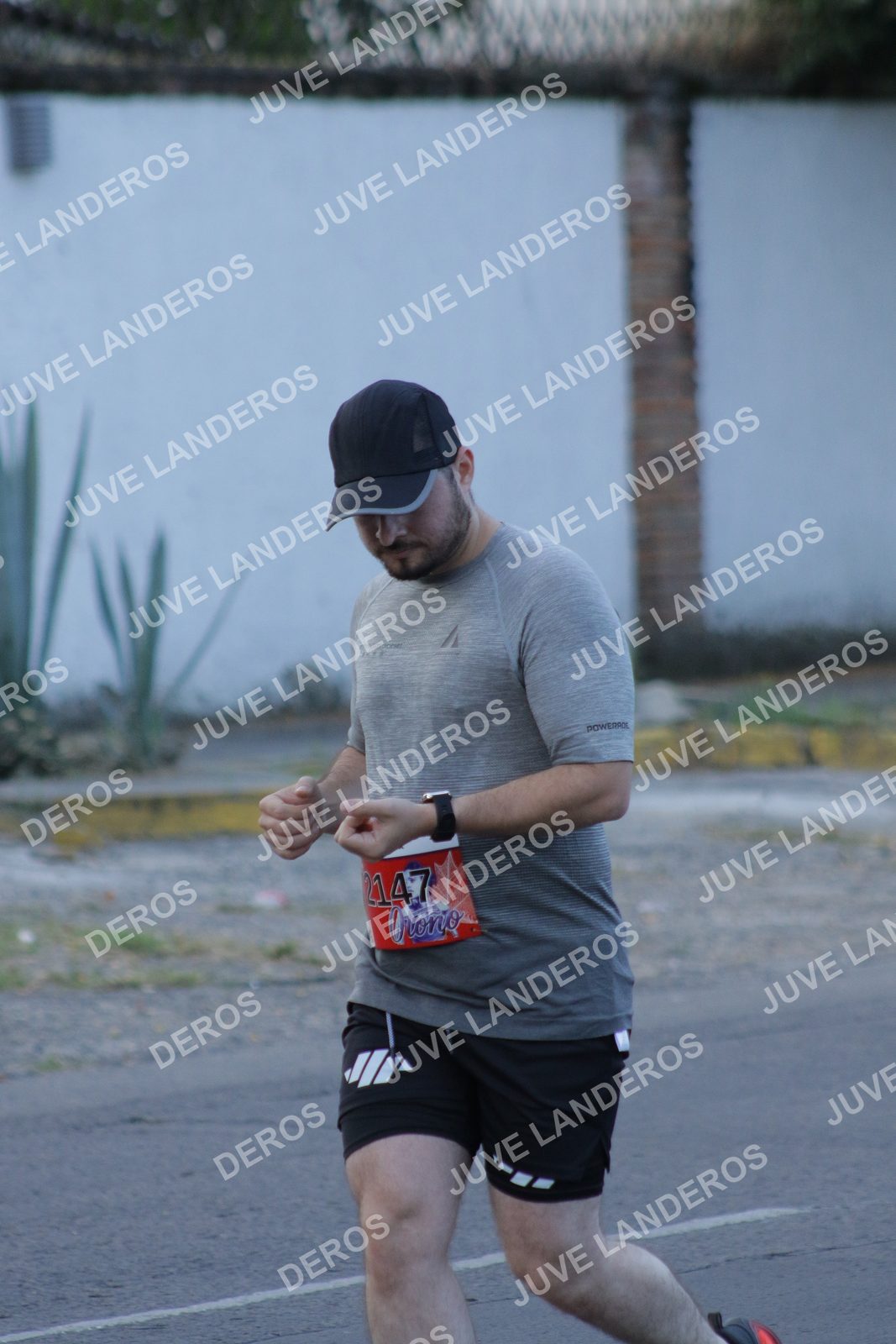 Foto del CIRCUITO DE LAS ESTACIONES OTOÑO GUADALAJARA en frente a Expo Guadalajara, Av. Mariano Otero 1499 a las 07:40 · dorsal 2147