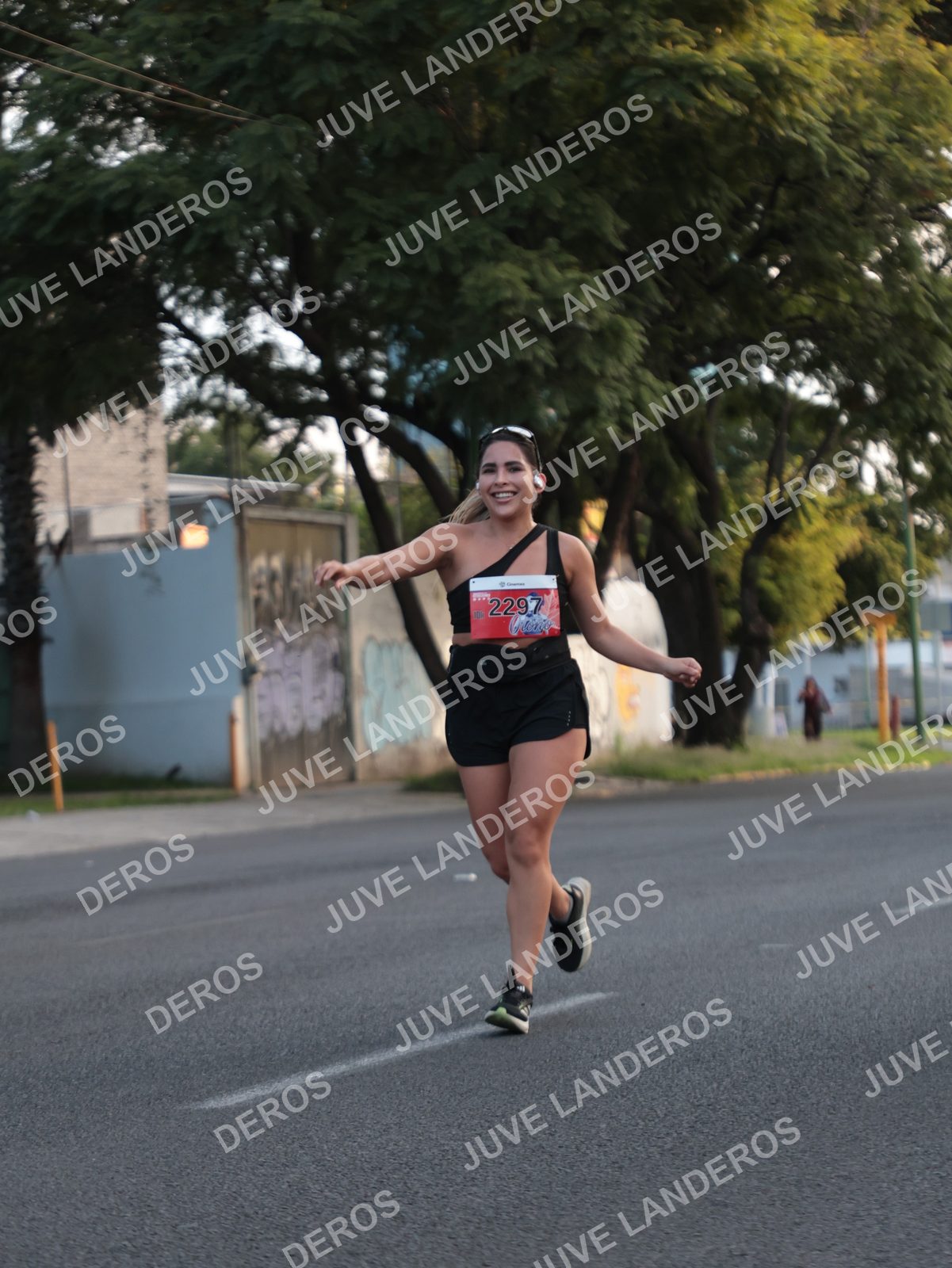 Foto del CIRCUITO DE LAS ESTACIONES OTOÑO GUADALAJARA en frente a Expo Guadalajara, Av. Mariano Otero 1499 a las 07:26 · dorsal 2297