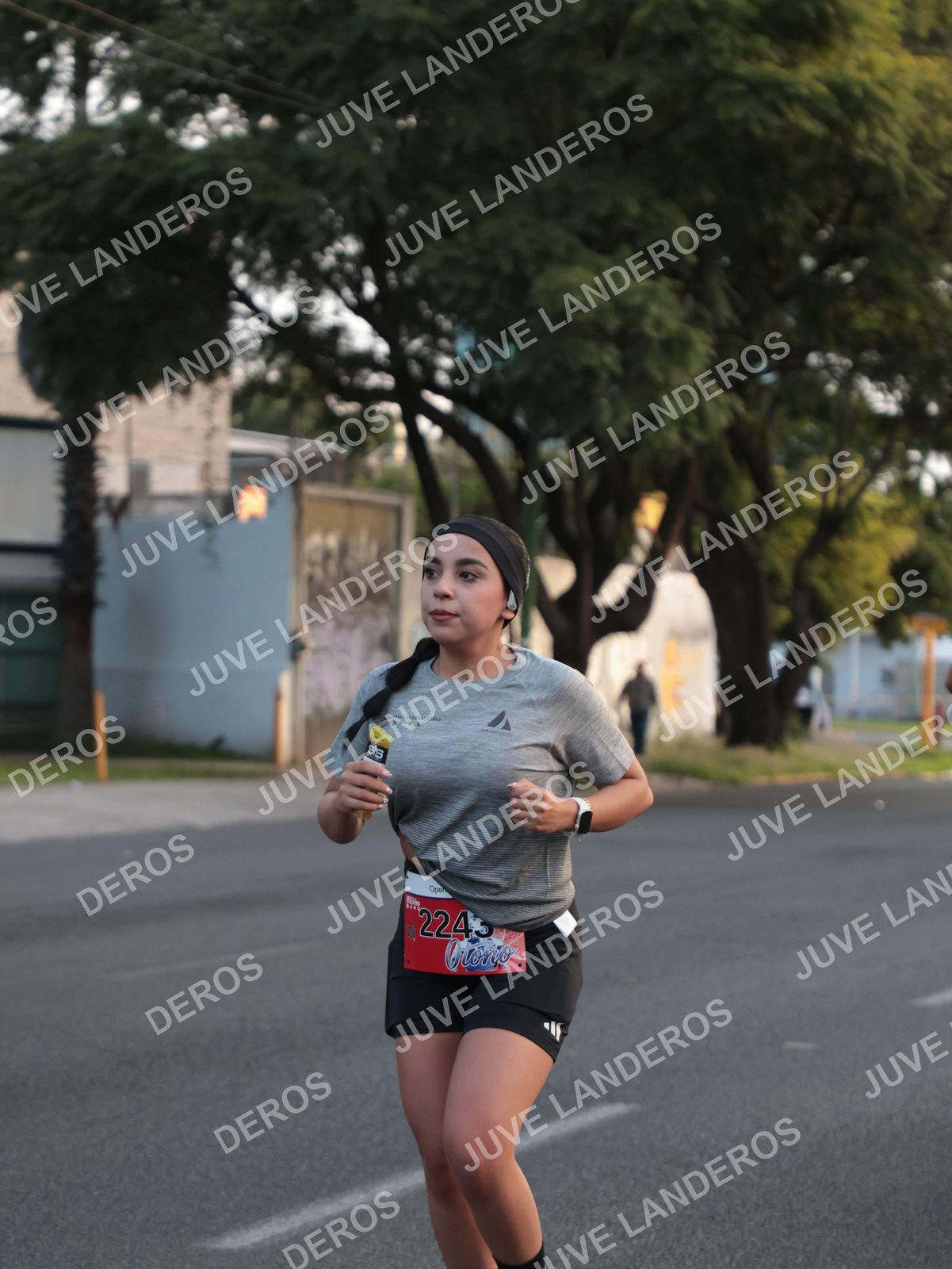 Foto del CIRCUITO DE LAS ESTACIONES OTOÑO GUADALAJARA en frente a Expo Guadalajara, Av. Mariano Otero 1499 a las 07:21 · dorsal 2243