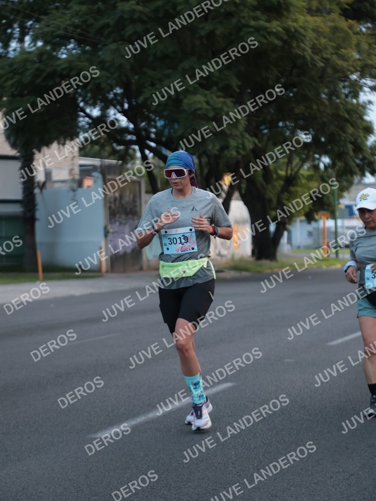 Foto del CIRCUITO DE LAS ESTACIONES OTOÑO GUADALAJARA en frente a Expo Guadalajara, Av. Mariano Otero 1499 a las 07:07 · dorsal 3019