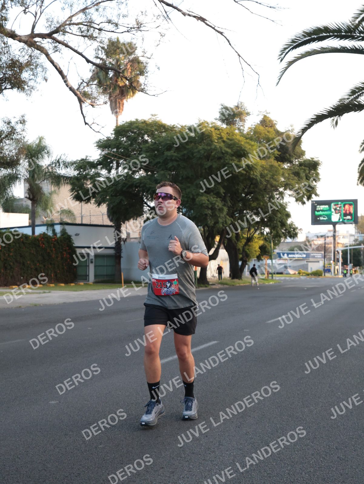 Foto del CIRCUITO DE LAS ESTACIONES OTOÑO GUADALAJARA en frente a Expo Guadalajara, Av. Mariano Otero 1499 a las 07:22 · dorsal 2157