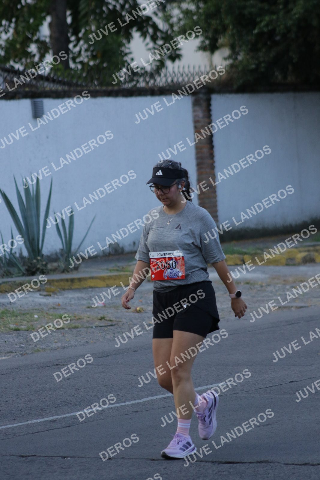 Foto del CIRCUITO DE LAS ESTACIONES OTOÑO GUADALAJARA en frente a Expo Guadalajara, Av. Mariano Otero 1499 a las 07:42 · dorsal 2060