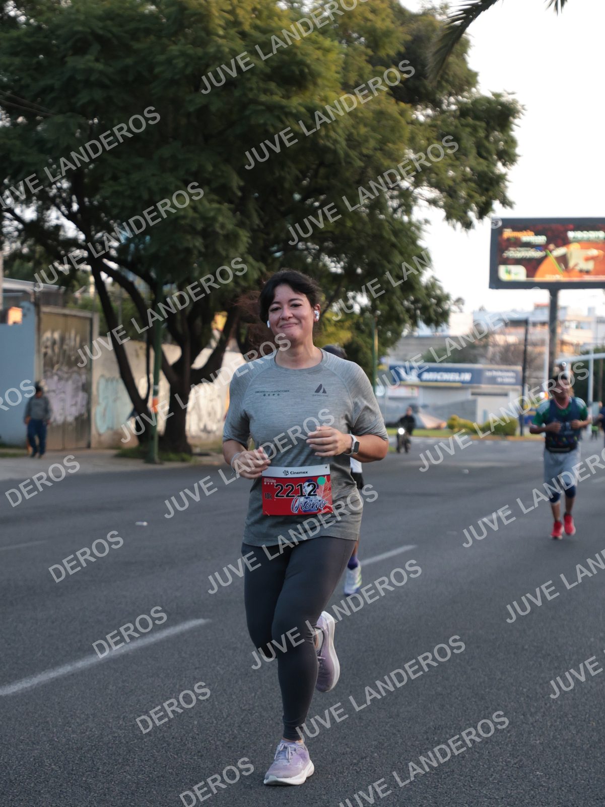 Foto del CIRCUITO DE LAS ESTACIONES OTOÑO GUADALAJARA en frente a Expo Guadalajara, Av. Mariano Otero 1499 a las 07:21 · dorsal 2212