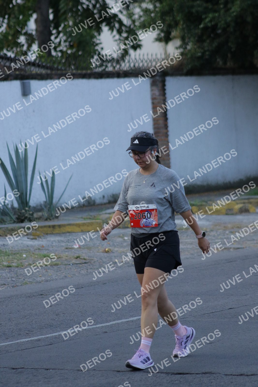 Foto del CIRCUITO DE LAS ESTACIONES OTOÑO GUADALAJARA en frente a Expo Guadalajara, Av. Mariano Otero 1499 a las 07:42 · dorsal 2060