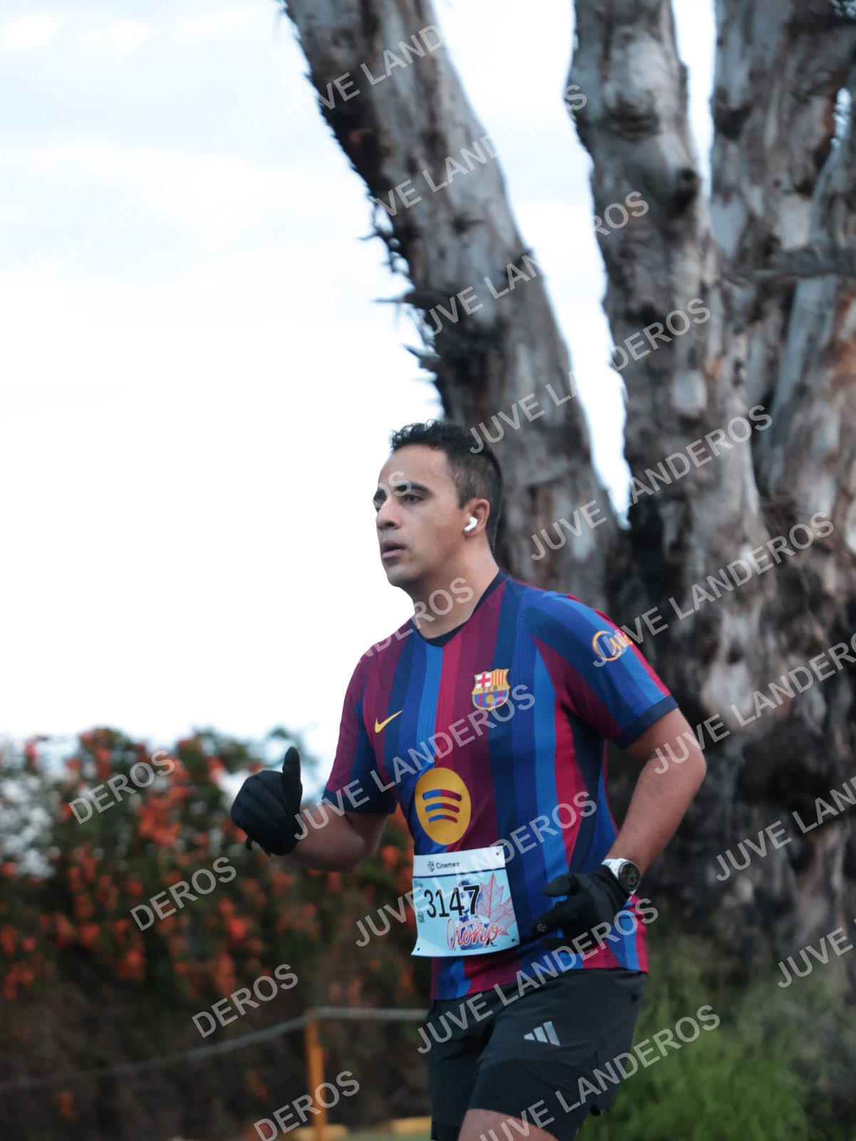 Foto del CIRCUITO DE LAS ESTACIONES OTOÑO GUADALAJARA en frente a Expo Guadalajara, Av. Mariano Otero 1499 a las 06:59 · dorsal 3147