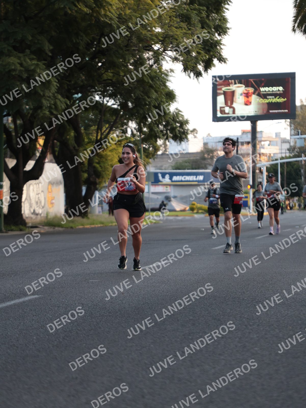 Foto del CIRCUITO DE LAS ESTACIONES OTOÑO GUADALAJARA en frente a Expo Guadalajara, Av. Mariano Otero 1499 a las 07:26 · dorsal 2297