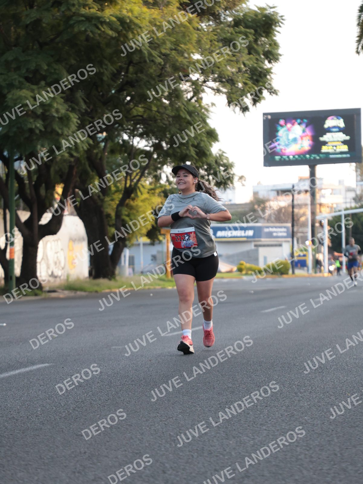 Foto del CIRCUITO DE LAS ESTACIONES OTOÑO GUADALAJARA en frente a Expo Guadalajara, Av. Mariano Otero 1499 a las 07:26 · dorsal 2122