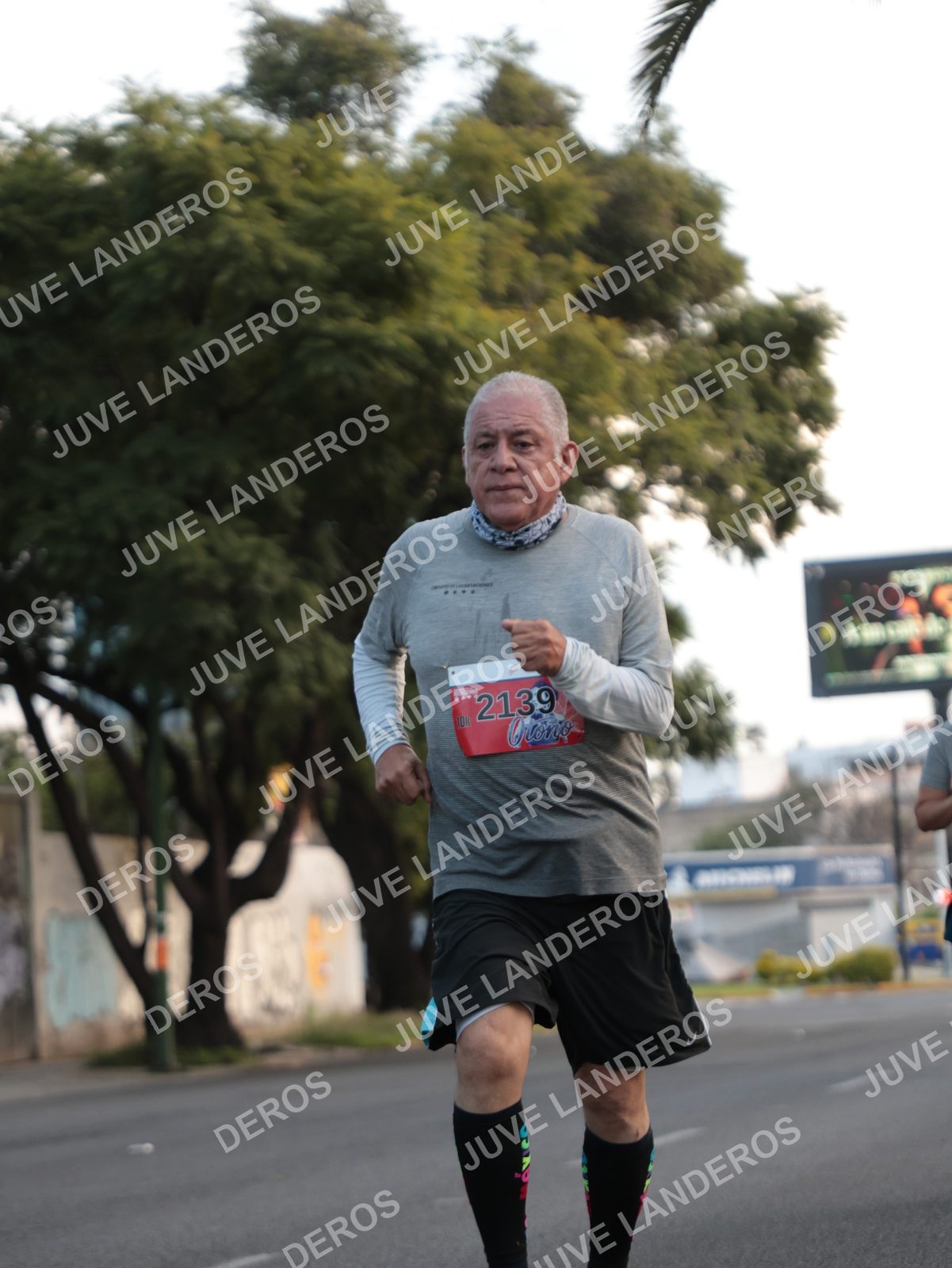 Foto del CIRCUITO DE LAS ESTACIONES OTOÑO GUADALAJARA en frente a Expo Guadalajara, Av. Mariano Otero 1499 a las 07:29 · dorsal 2139