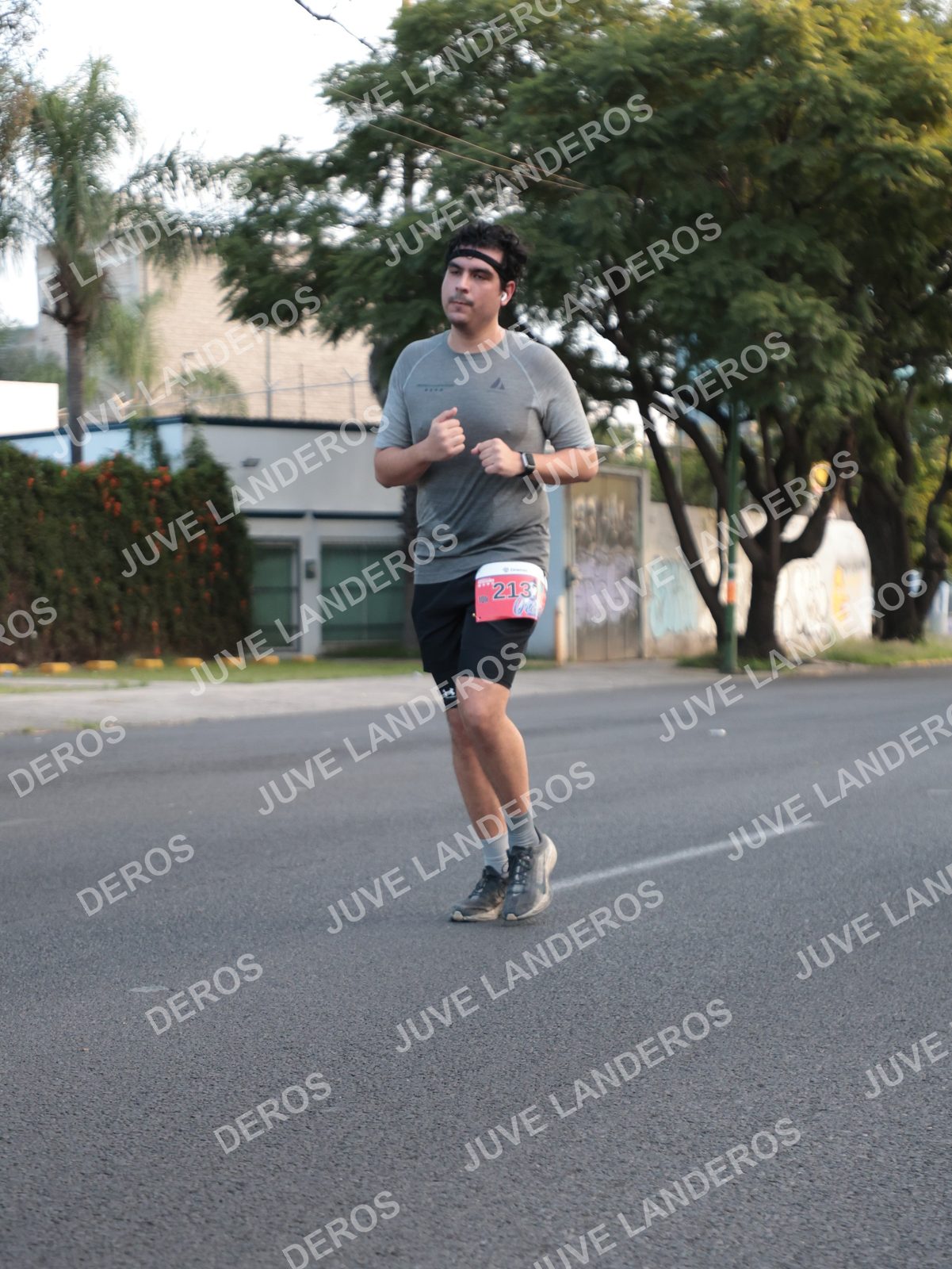 Foto del CIRCUITO DE LAS ESTACIONES OTOÑO GUADALAJARA en frente a Expo Guadalajara, Av. Mariano Otero 1499 a las 07:27 · dorsal 213