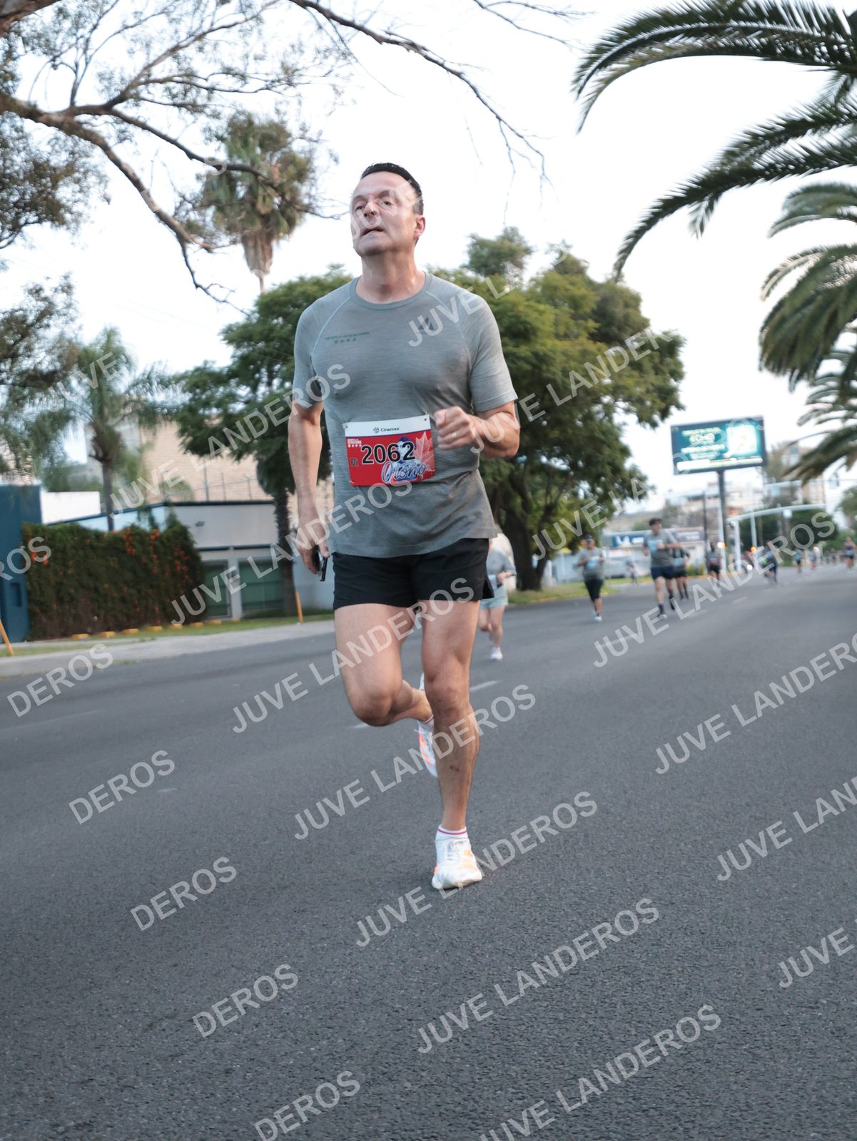 Foto del CIRCUITO DE LAS ESTACIONES OTOÑO GUADALAJARA en frente a Expo Guadalajara, Av. Mariano Otero 1499 a las 07:13 · dorsal 2062
