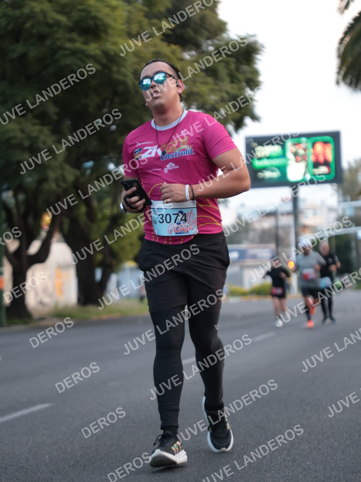 Foto del CIRCUITO DE LAS ESTACIONES OTOÑO GUADALAJARA en frente a Expo Guadalajara, Av. Mariano Otero 1499 a las 07:14 · dorsal 3074