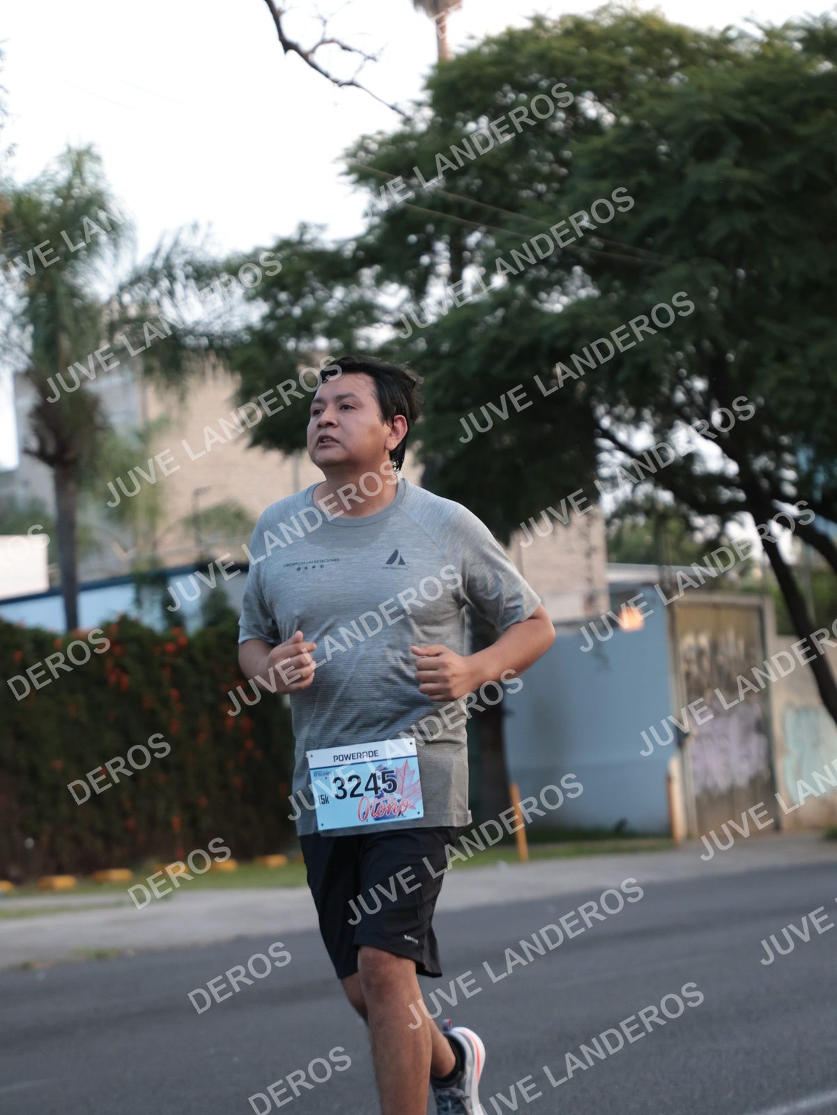 Foto del CIRCUITO DE LAS ESTACIONES OTOÑO GUADALAJARA en frente a Expo Guadalajara, Av. Mariano Otero 1499 a las 07:21 · dorsal 3245