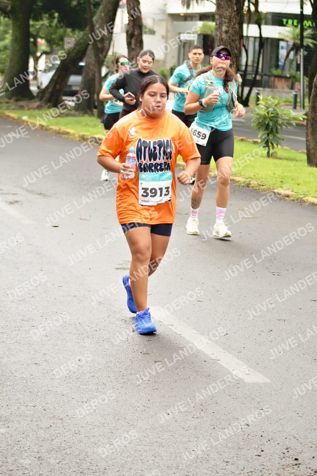 Foto del MEDIO MARATÓN ATLAS en Av. Patria, frente al Parque El Polvorín, Zapopan a las 08:50 · dorsal 3913, 5659