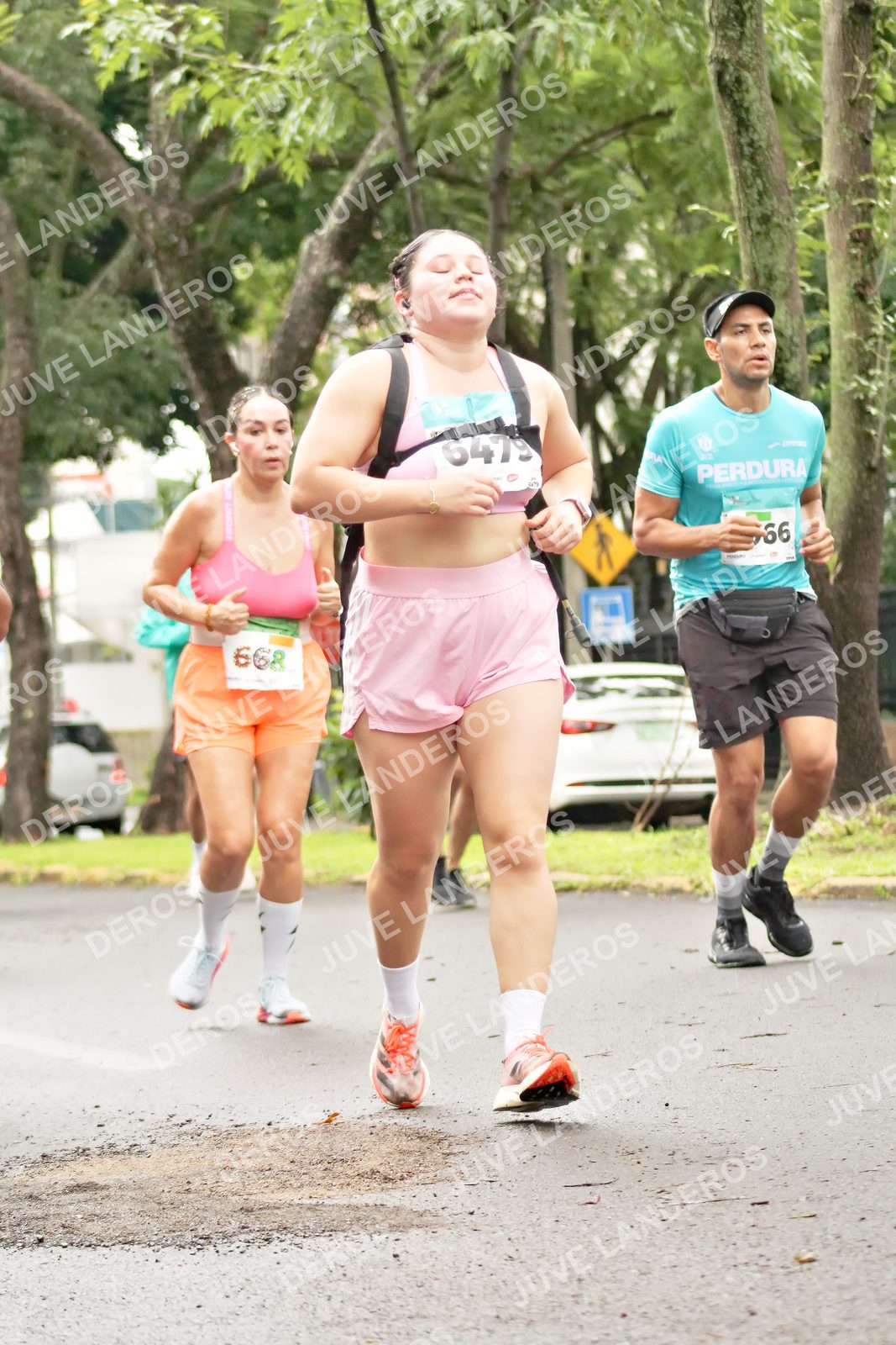 Foto del MEDIO MARATÓN ATLAS en Av. Patria, frente al Parque El Polvorín, Zapopan a las 08:42 · dorsal 6479