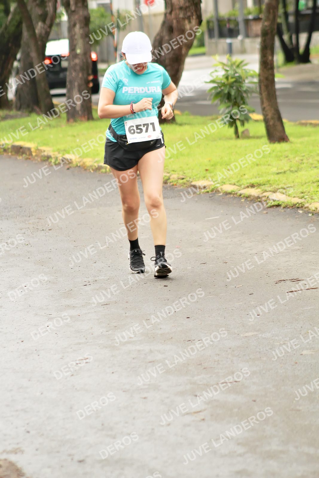 Foto del MEDIO MARATÓN ATLAS en Av. Patria, frente al Parque El Polvorín, Zapopan a las 09:03 · dorsal 6571