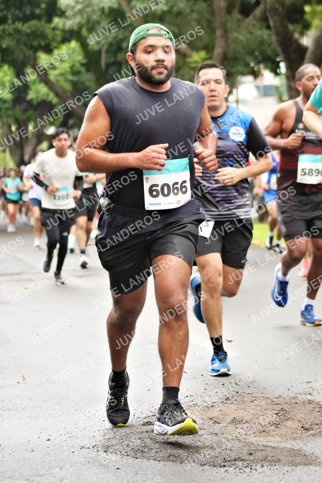 Foto del MEDIO MARATÓN ATLAS en Av. Patria, frente al Parque El Polvorín, Zapopan a las 08:19 · dorsal 6066