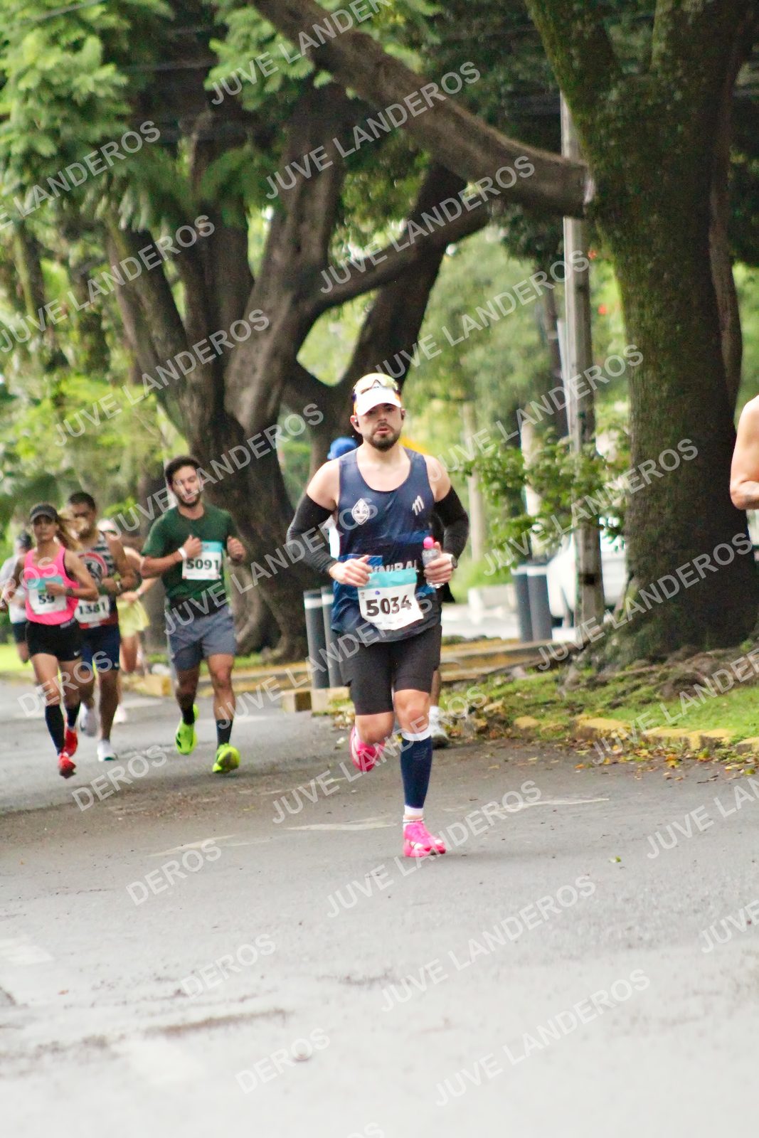 Foto del MEDIO MARATÓN ATLAS en Av. Patria, frente al Parque El Polvorín, Zapopan a las 08:05 · dorsal 5034, 1381, 59