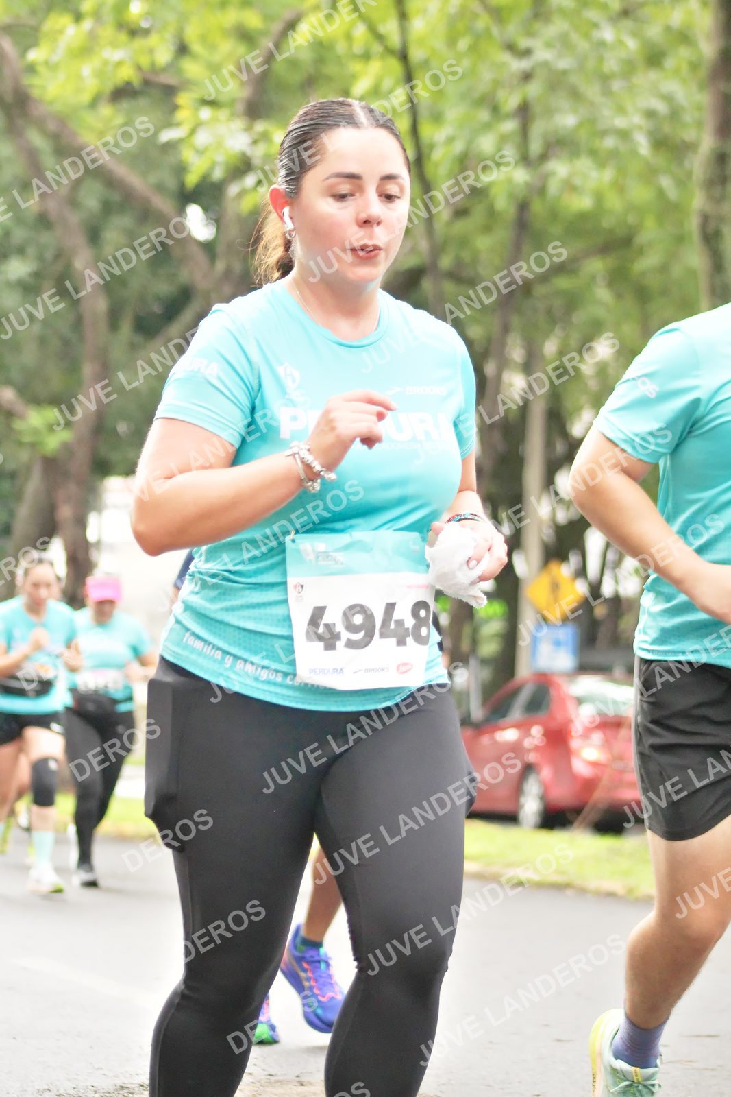 Foto del MEDIO MARATÓN ATLAS en Av. Patria, frente al Parque El Polvorín, Zapopan a las 08:47 · dorsal 4948