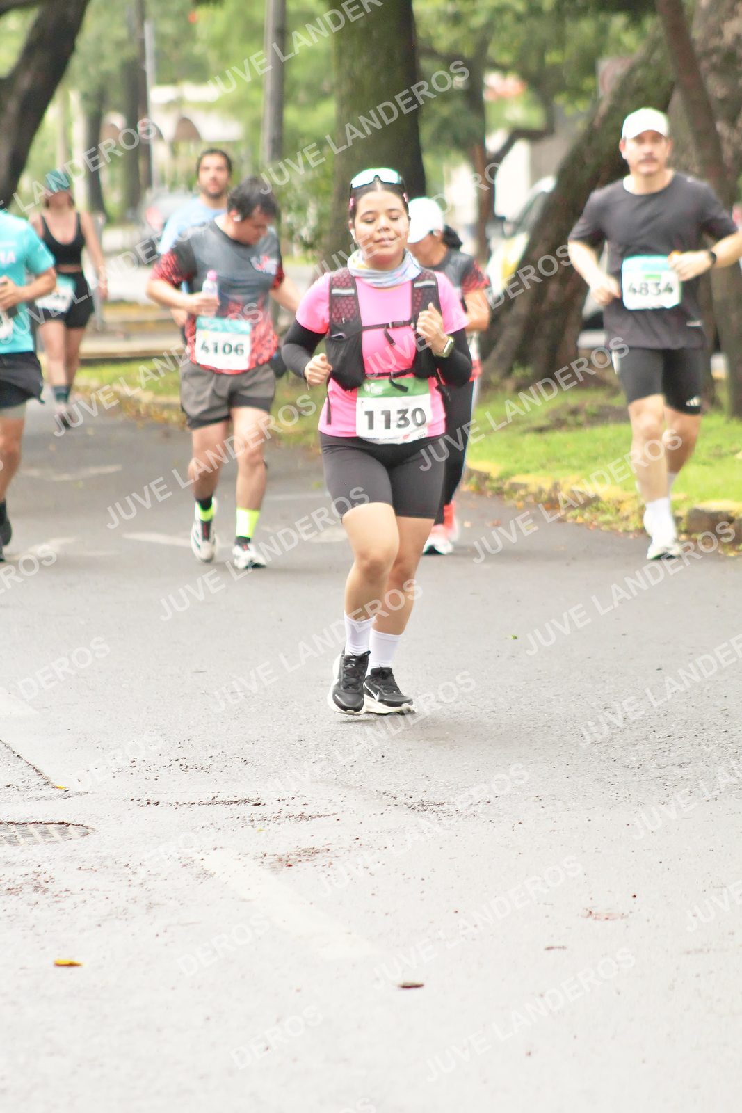 Foto del MEDIO MARATÓN ATLAS en Av. Patria, frente al Parque El Polvorín, Zapopan a las 08:52 · dorsal 1130, 4106, 4834