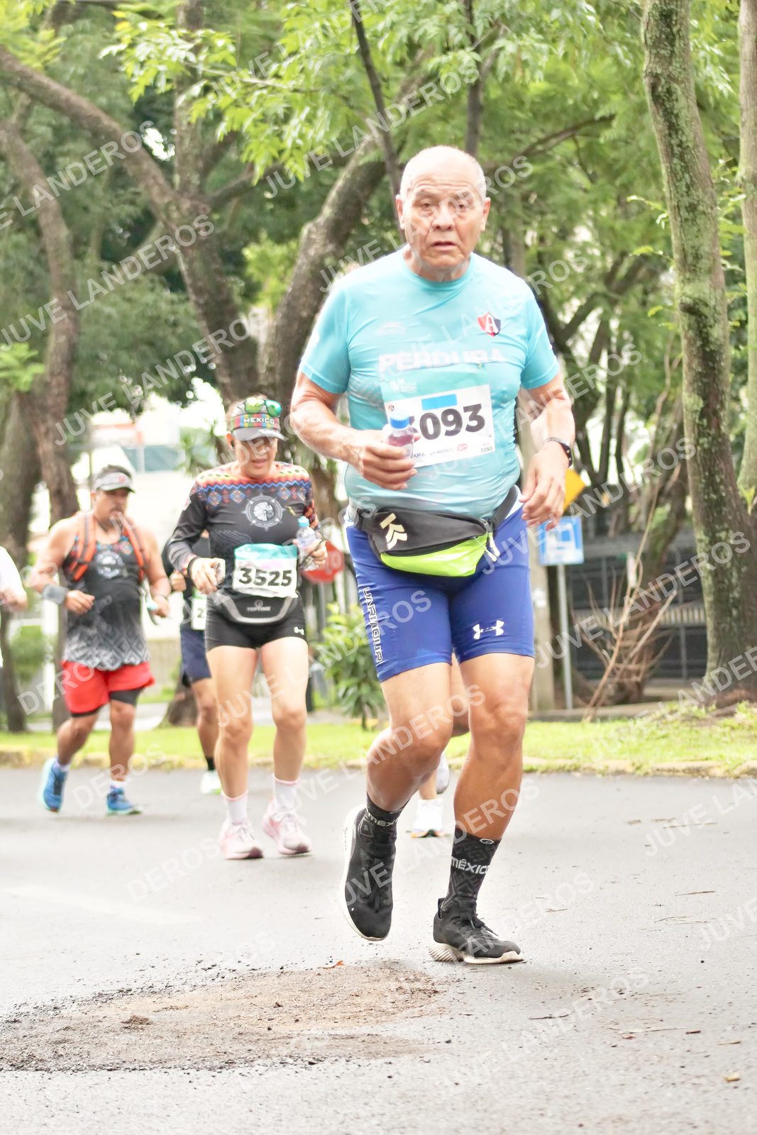 Foto del MEDIO MARATÓN ATLAS en Av. Patria, frente al Parque El Polvorín, Zapopan a las 08:47 · dorsal 93, 3525, 2
