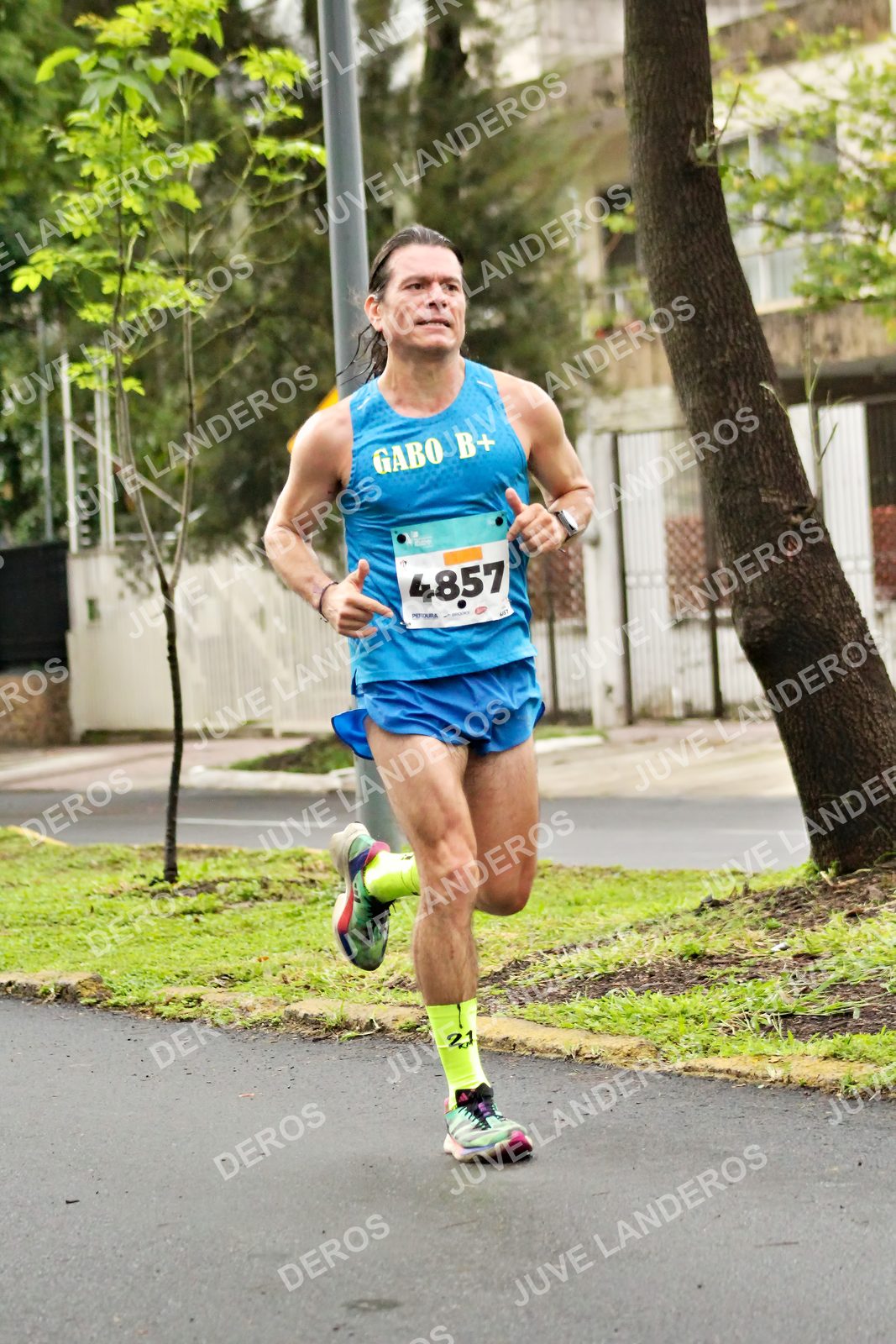 Foto del MEDIO MARATÓN ATLAS en Av. Patria, frente al Parque El Polvorín, Zapopan a las 08:05 · dorsal 4857