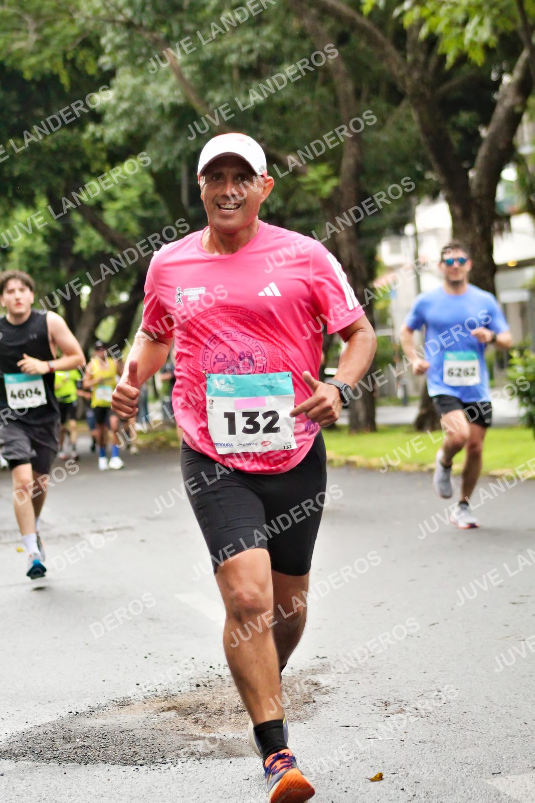 Foto del MEDIO MARATÓN ATLAS en Av. Patria, frente al Parque El Polvorín, Zapopan a las 08:11 · dorsal 132, 4604