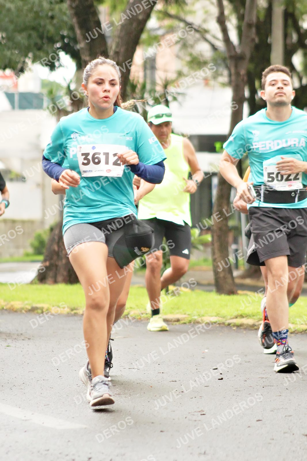 Foto del MEDIO MARATÓN ATLAS en Av. Patria, frente al Parque El Polvorín, Zapopan a las 08:41 · dorsal 3612, 5022