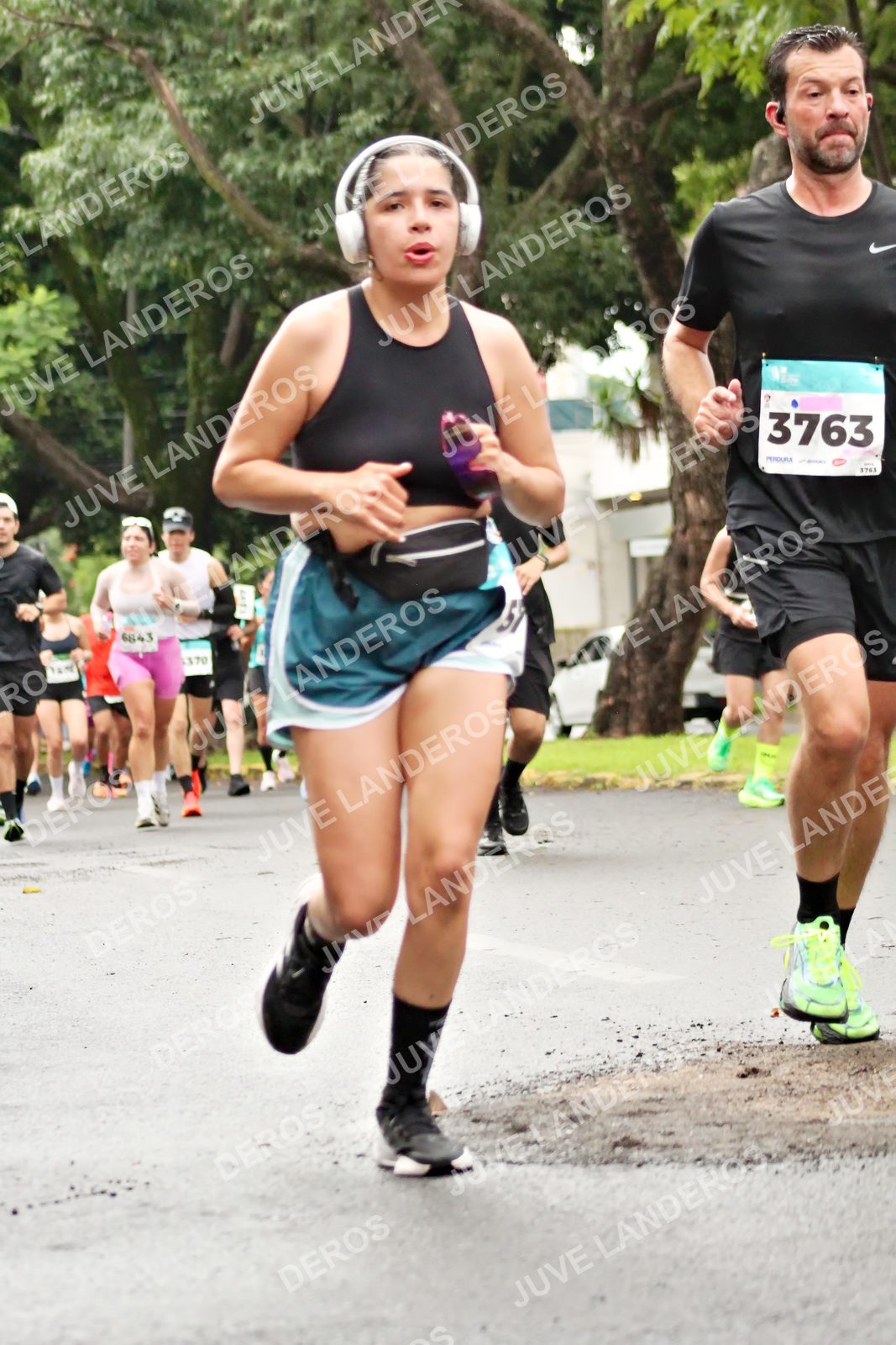 Foto del MEDIO MARATÓN ATLAS en Av. Patria, frente al Parque El Polvorín, Zapopan a las 08:29 · dorsal 3763, 6843