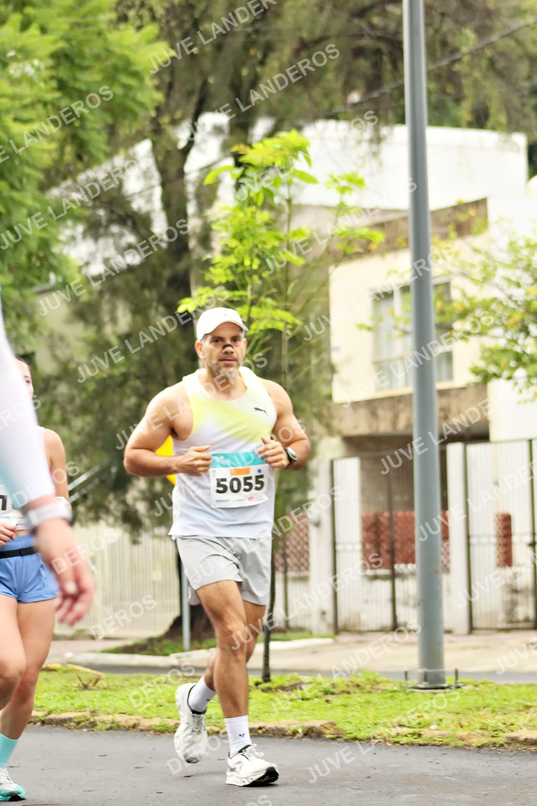 Foto del MEDIO MARATÓN ATLAS en Av. Patria, frente al Parque El Polvorín, Zapopan a las 08:41 · dorsal 5055