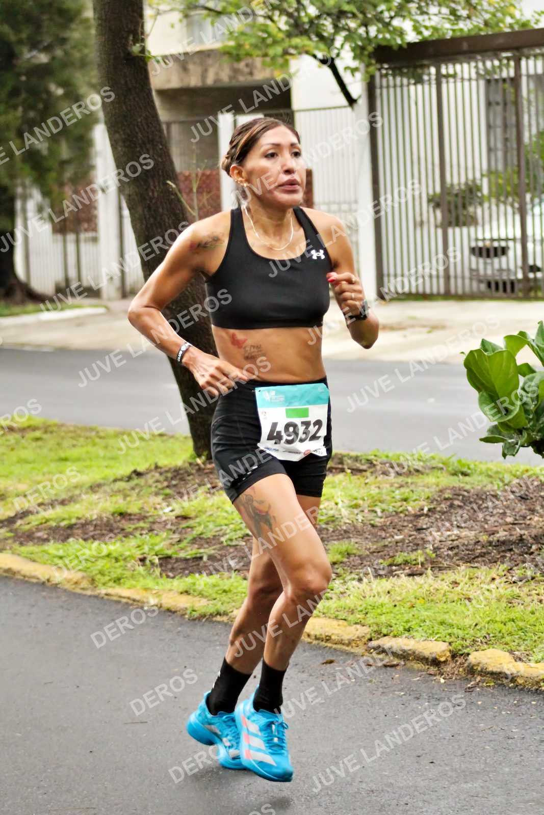 Foto del MEDIO MARATÓN ATLAS en Av. Patria, frente al Parque El Polvorín, Zapopan a las 08:06 · dorsal 4932