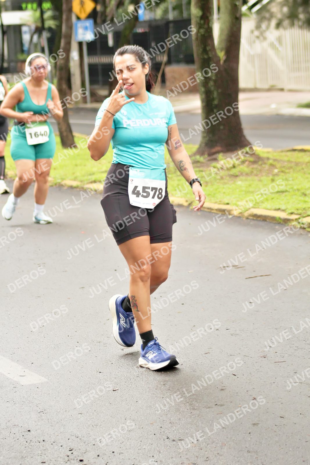 Foto del MEDIO MARATÓN ATLAS en Av. Patria, frente al Parque El Polvorín, Zapopan a las 08:54 · dorsal 4578, 1640